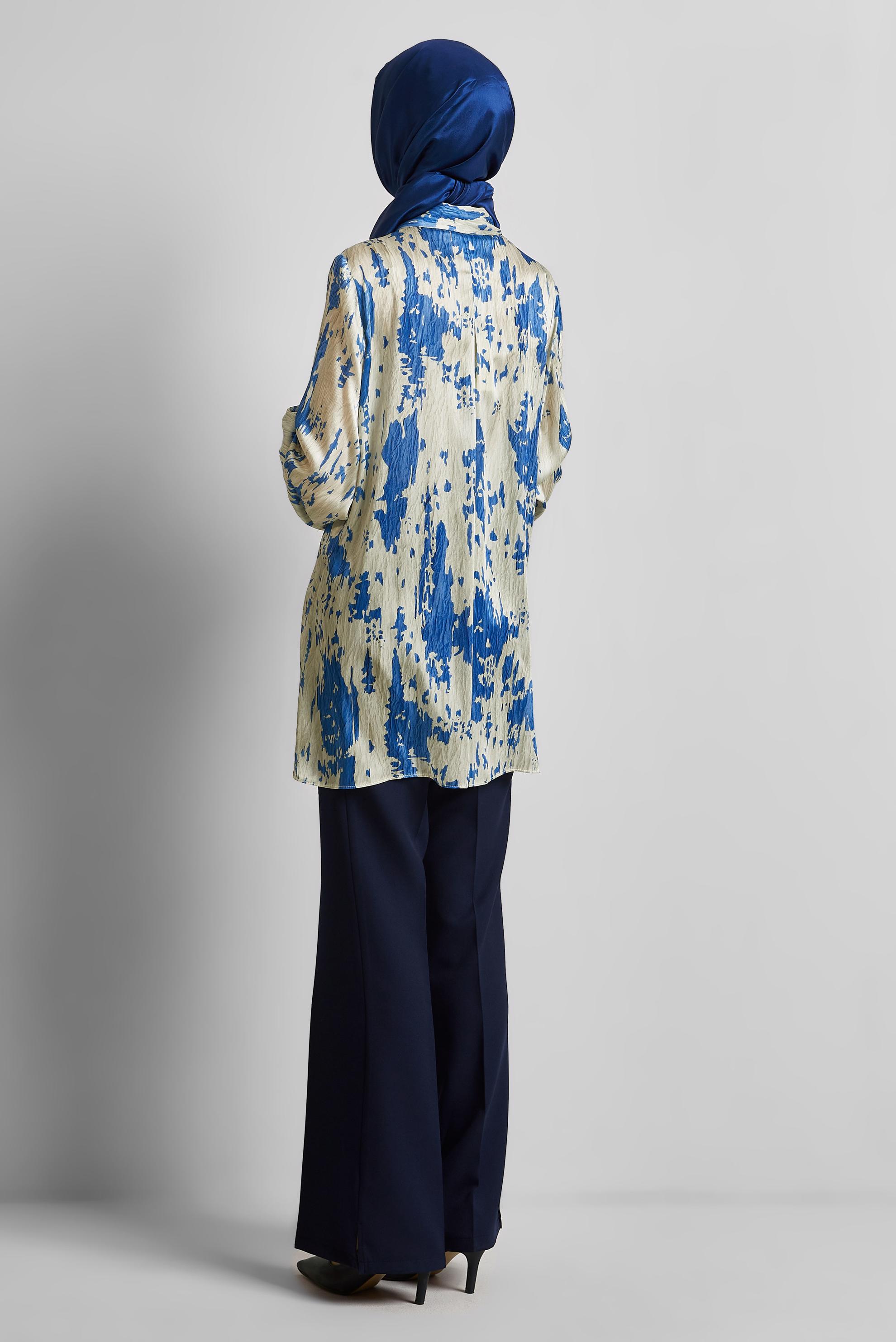 Tesettür giyim LACİVERT DESENLİ SATEN TUNİK 45429