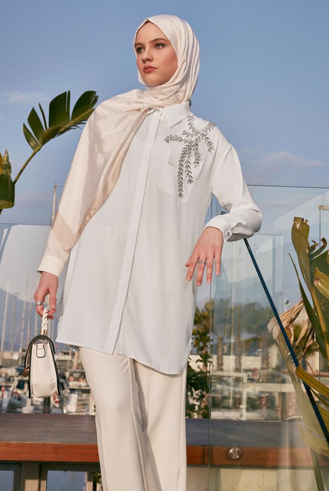 Hijab-Kleidung WEISS TUNIKA MIT JEWEILIGEN STICKEREIEN 45456 - ALVİNA