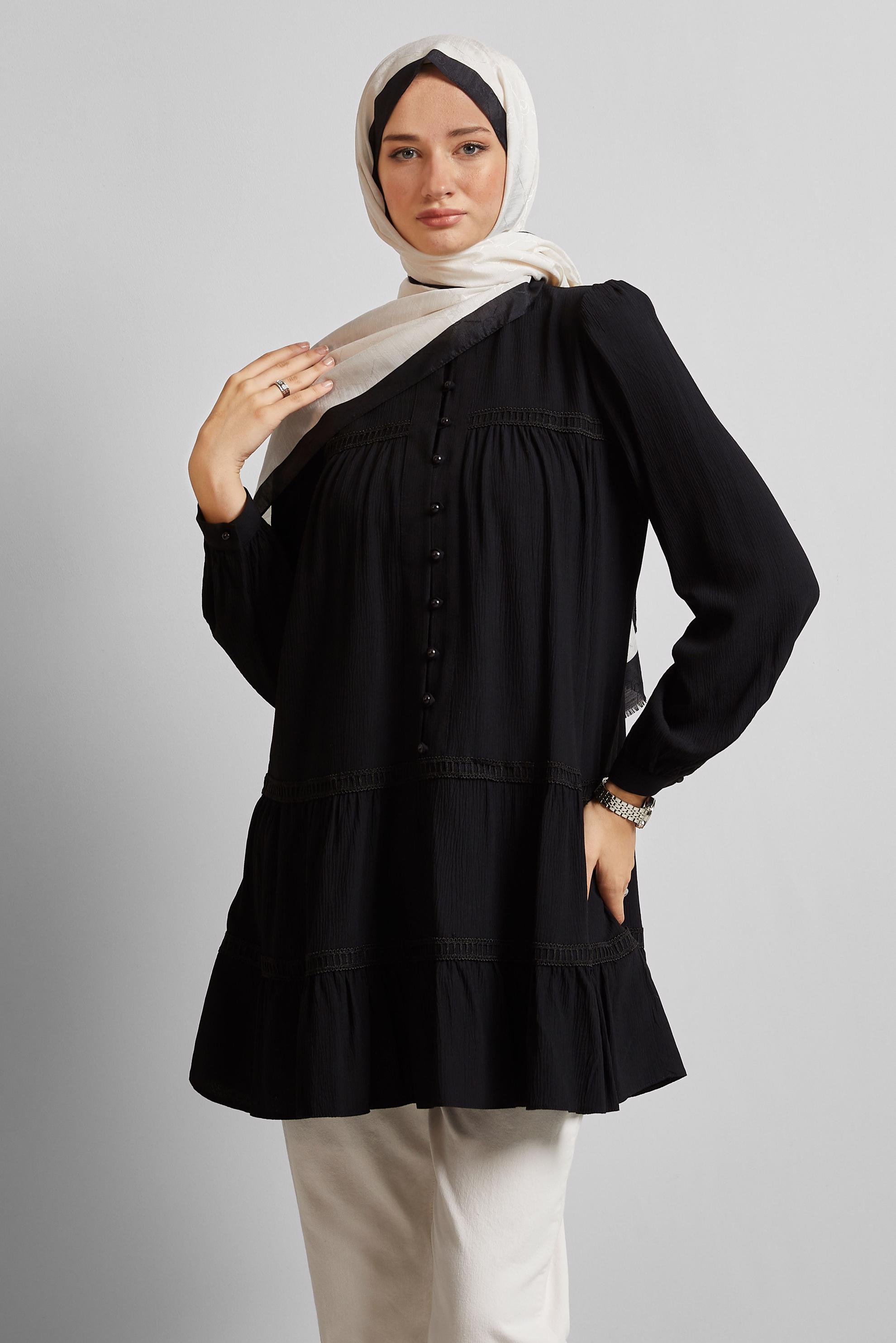 Tesettür giyim SİYAH VOLAN DETAYLI TUNİK 45493