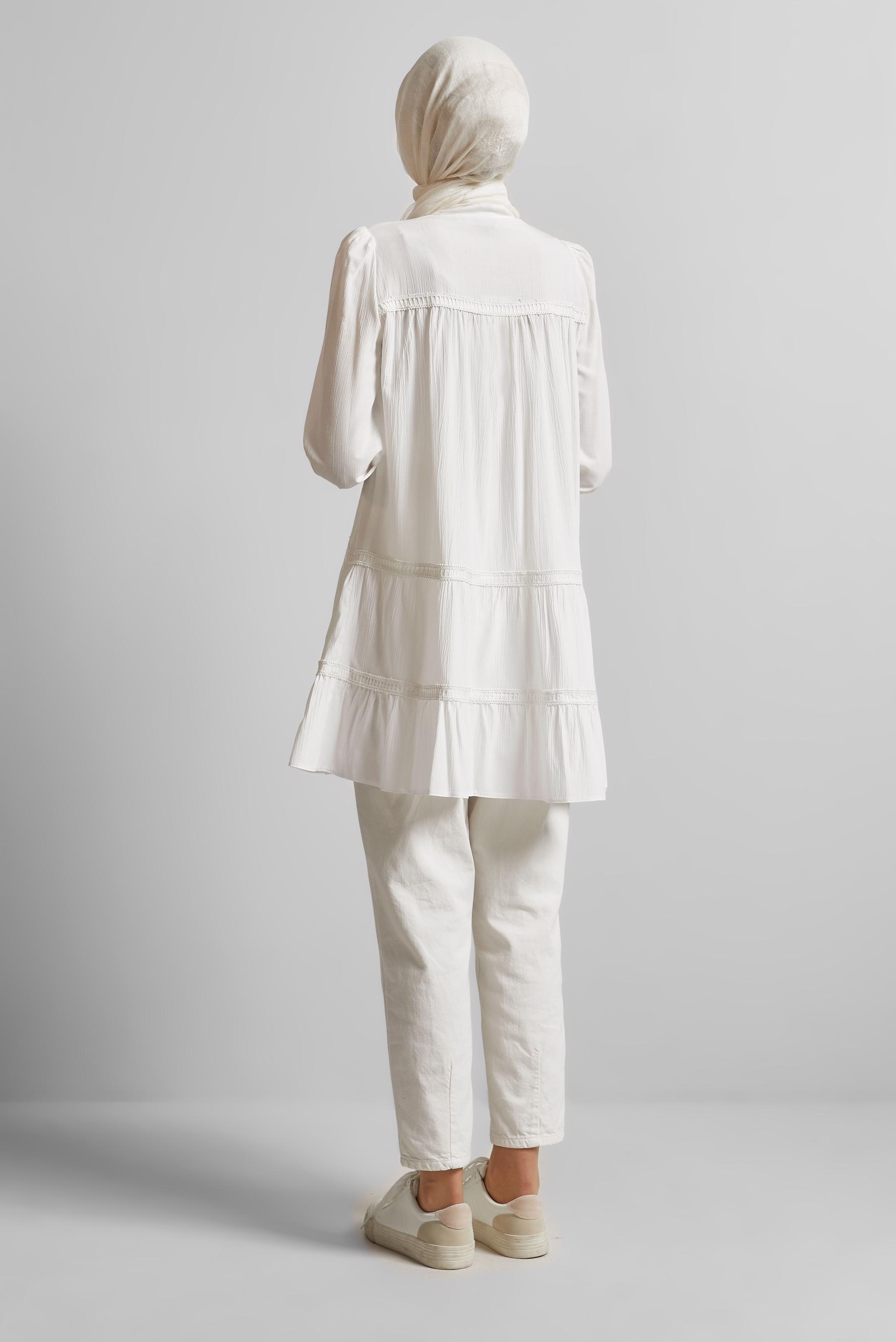 Tesettür giyim BEYAZ VOLAN DETAYLI TUNİK 45493