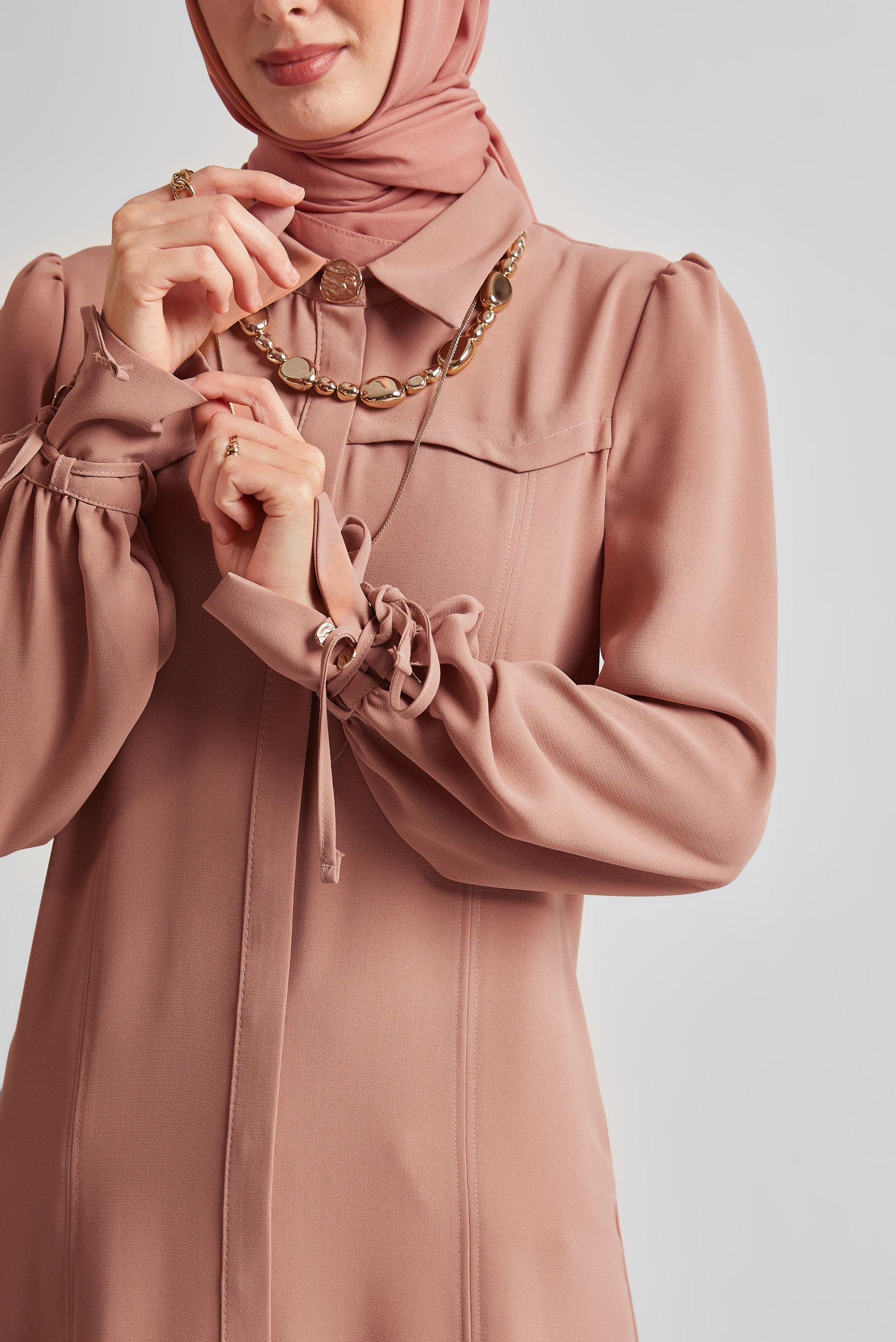 Tesettür giyim PUDRA BAĞCIK DETAYLI TUNİK 45495