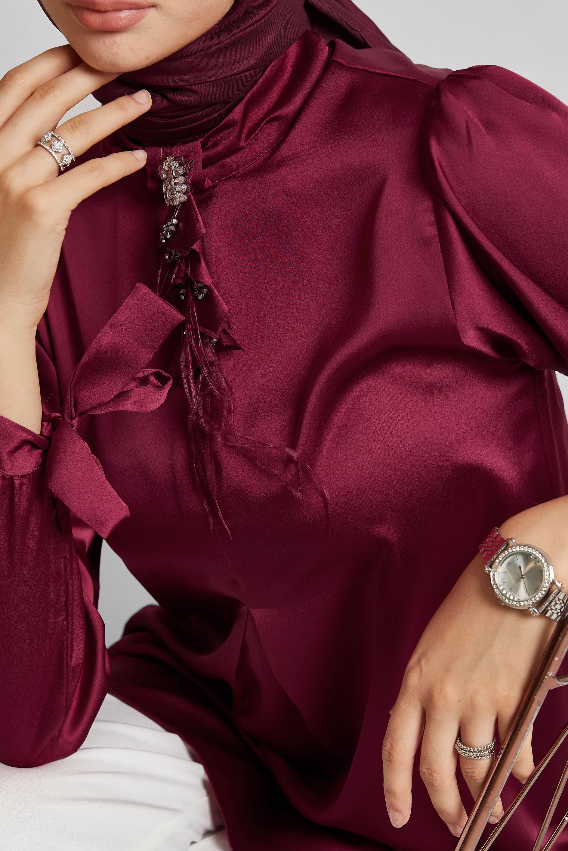 Tesettür giyim BORDO BROŞLU SATEN TUNİK 45589