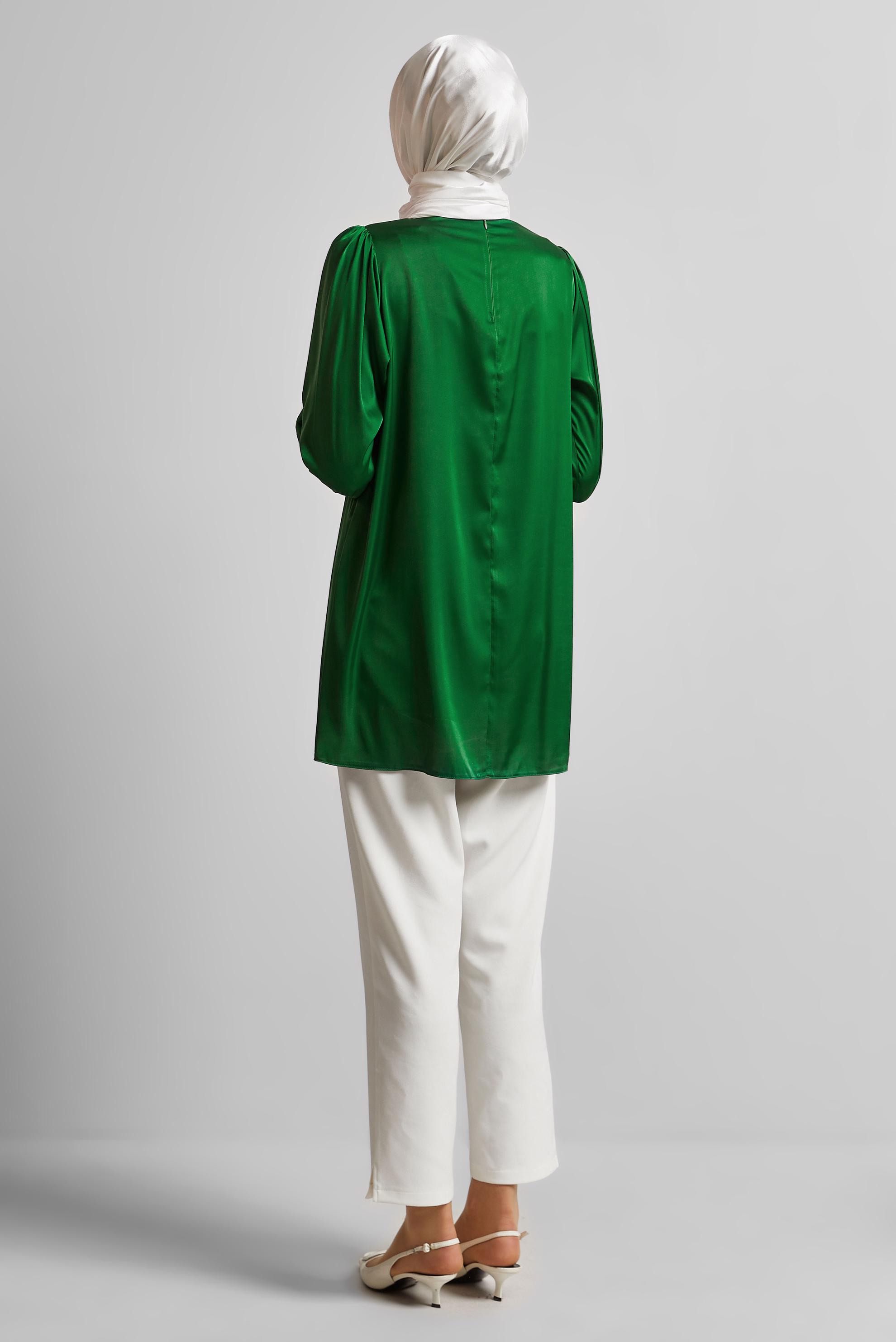 Tesettür giyim YEŞİL BROŞLU SATEN TUNİK 45589