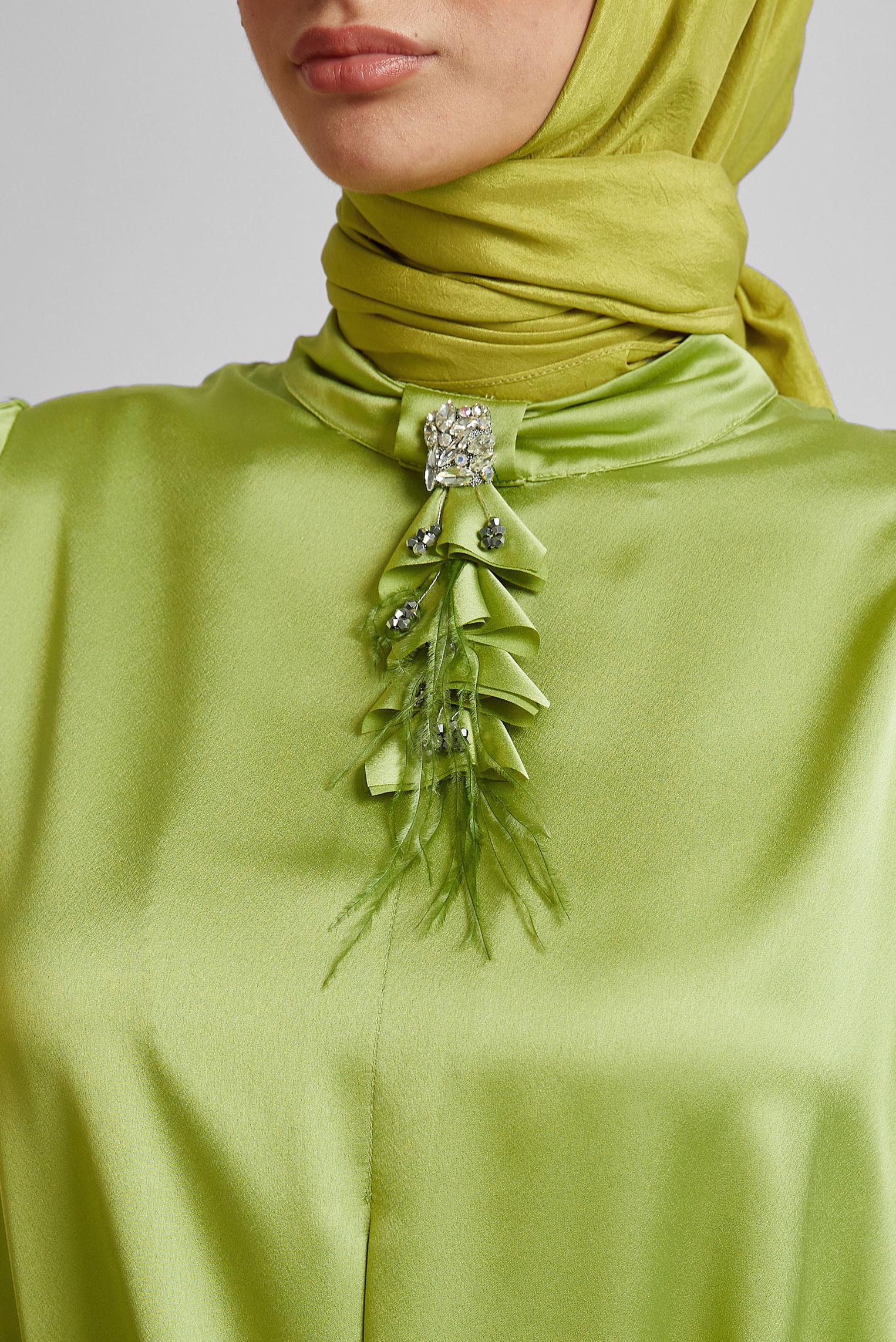 Tesettür giyim YEŞİL BROŞLU SATEN TUNİK 45589