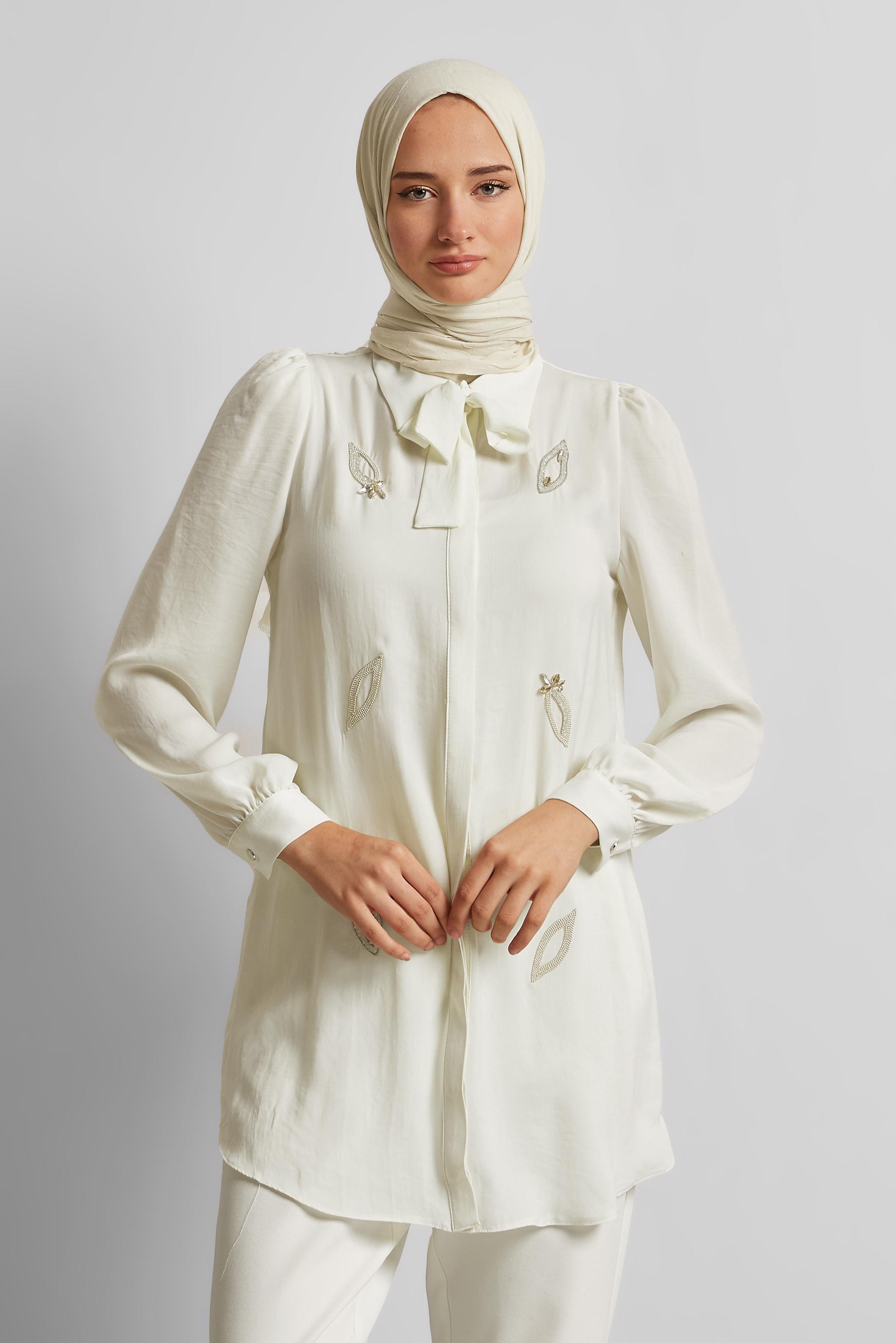 Tesettür giyim BEYAZ BAĞLAMA DETAYLI TUNİK 45609