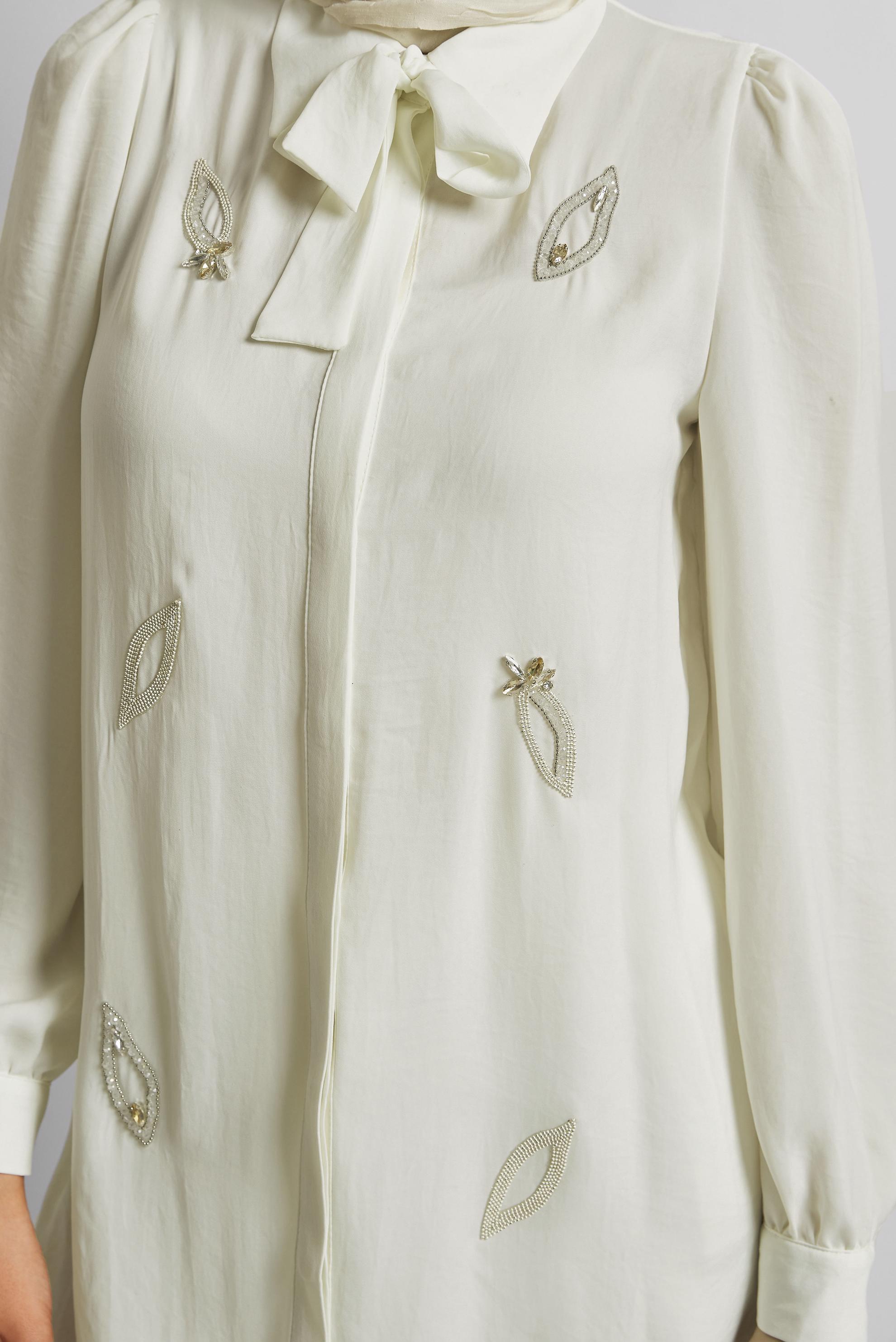 Tesettür giyim BEYAZ BAĞLAMA DETAYLI TUNİK 45609