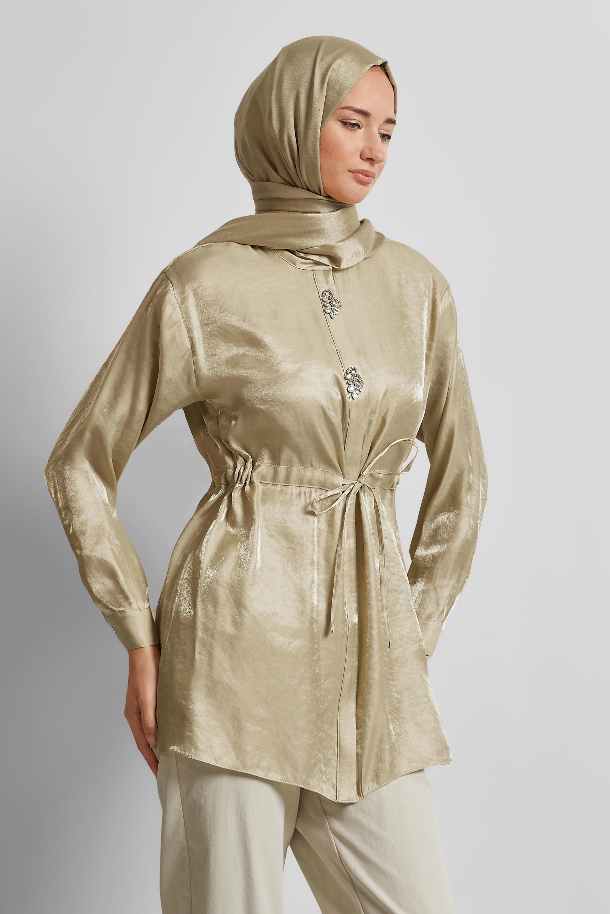 Tesettür giyim BEJ BELİ BÜZGÜLÜ SATEN TUNİK 45610