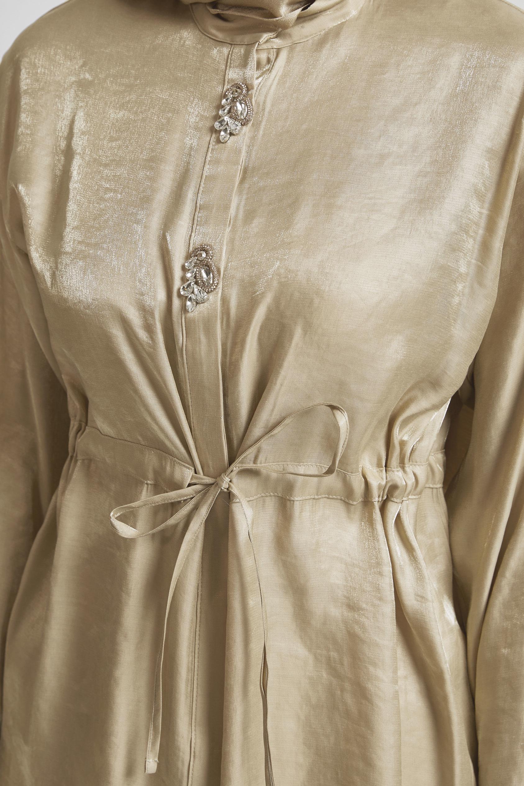 Tesettür giyim BEJ BELİ BÜZGÜLÜ SATEN TUNİK 45610