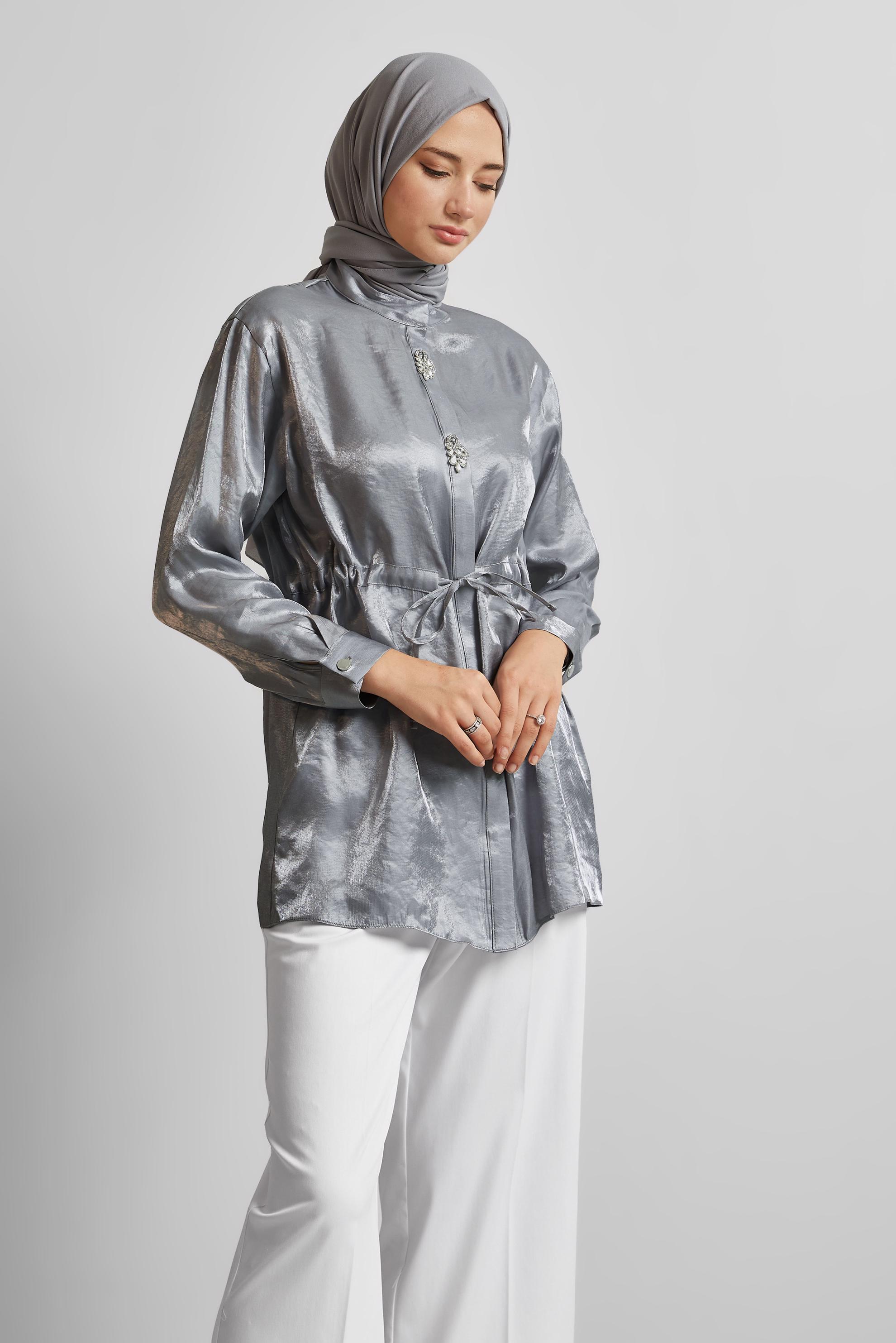 Tesettür giyim GRİ BELİ BÜZGÜLÜ SATEN TUNİK 45610