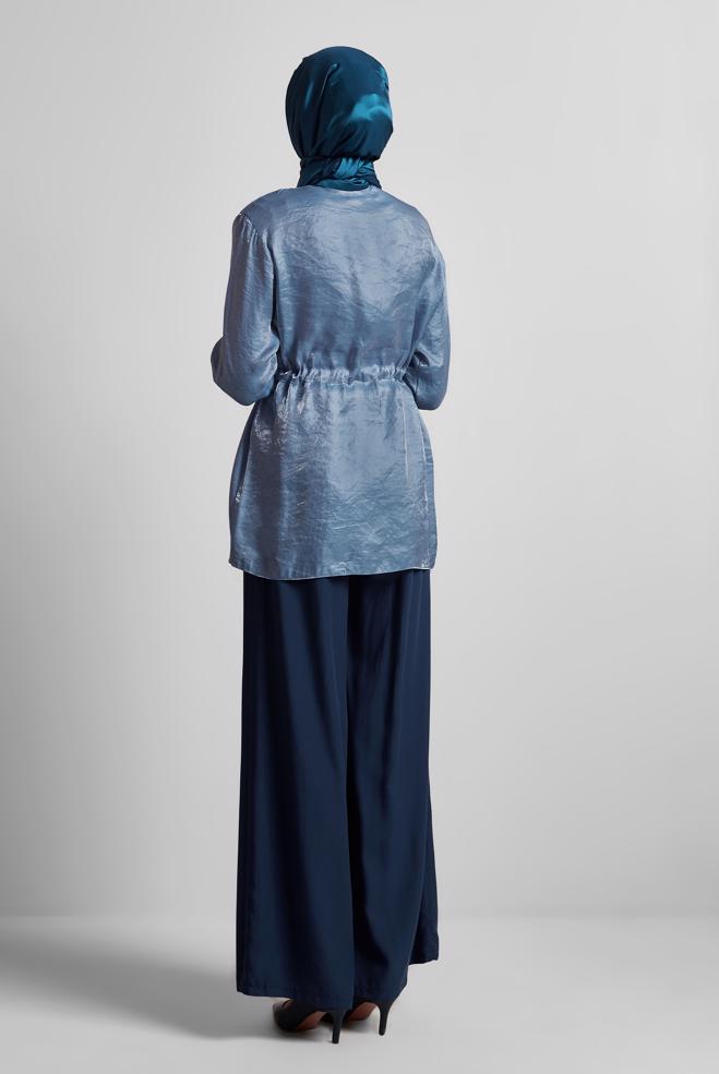 Hijab-Kleidung NAVY BLAU TUNIKA AUS SATIN MIT SMOCKBUND 45610 - ALVİNA