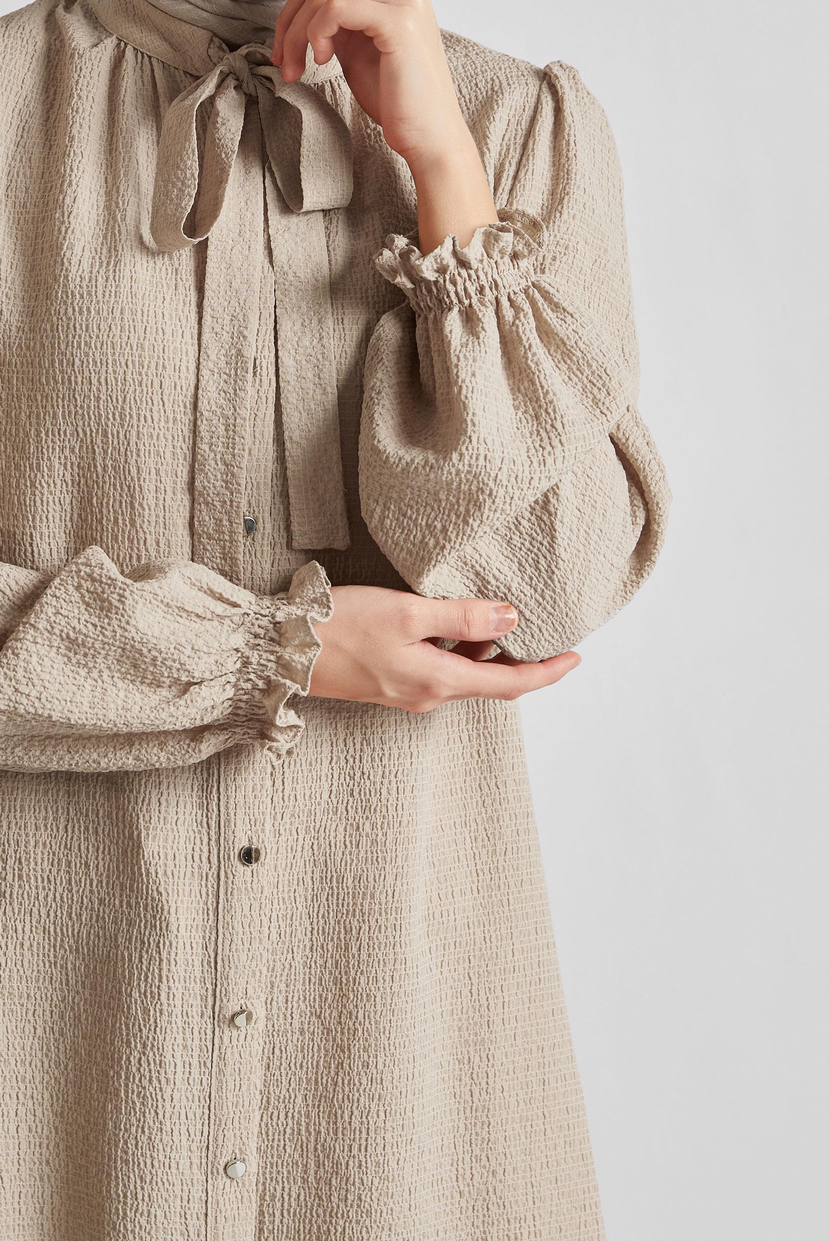 Tesettür giyim BEJ YAKASI BAĞLAMALI TUNİK 45625