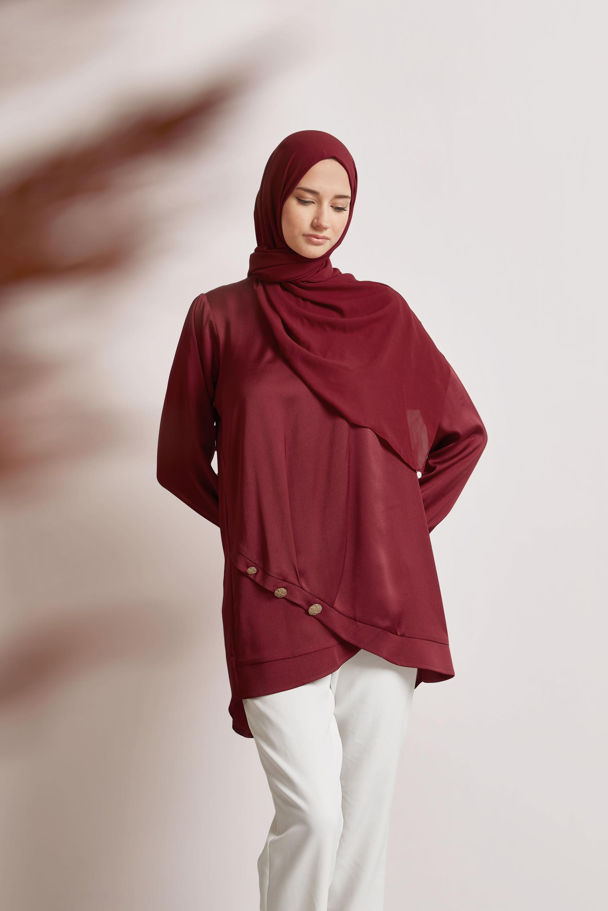 Tesettür giyim BORDO ASİMETRİK KESİM TUNİK 45679