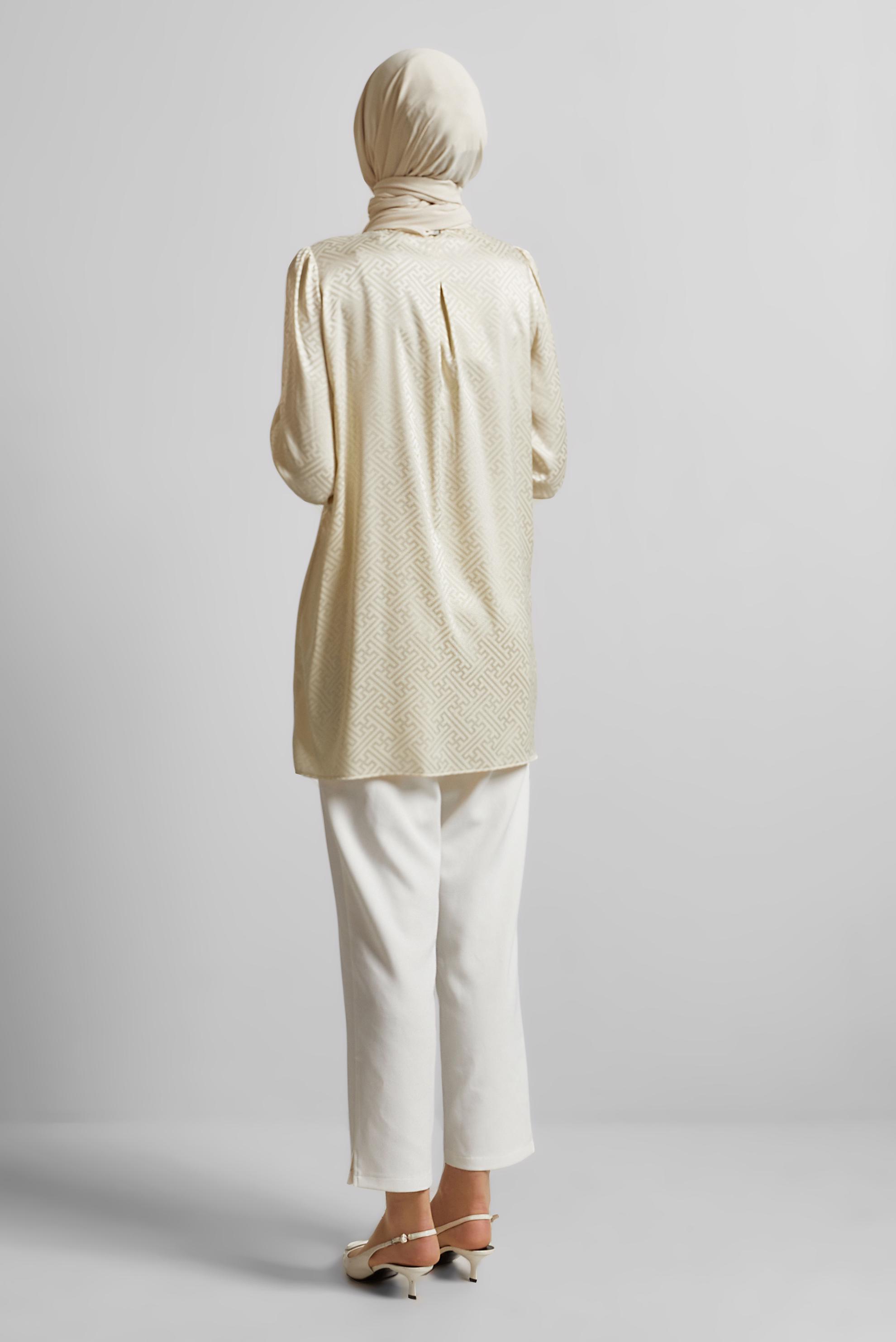 Tesettür giyim BEJ SATEN JAKAR TUNİK 45724