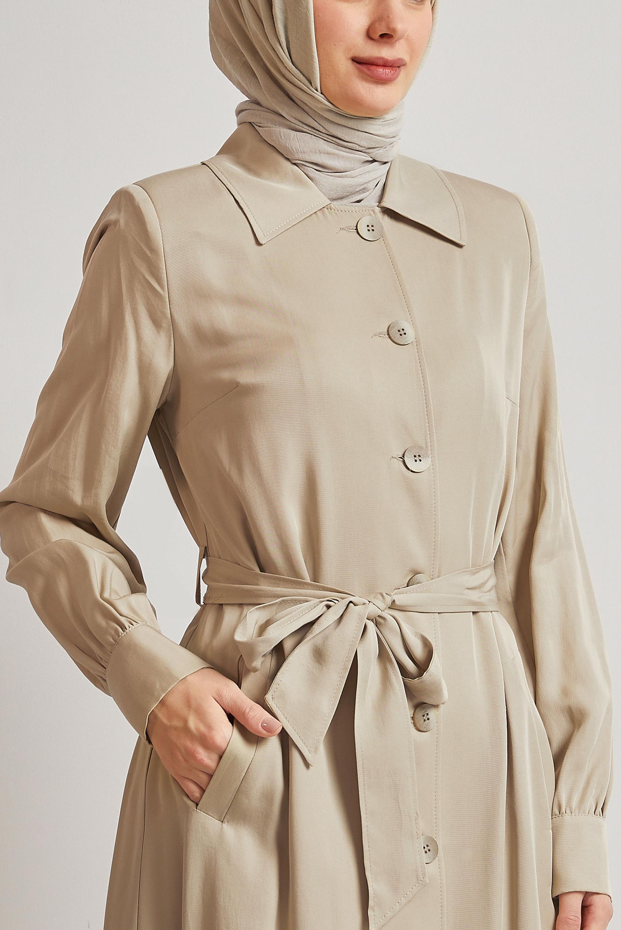 Tesettür giyim BEJ KUŞAKLI TRENÇKOT 10962