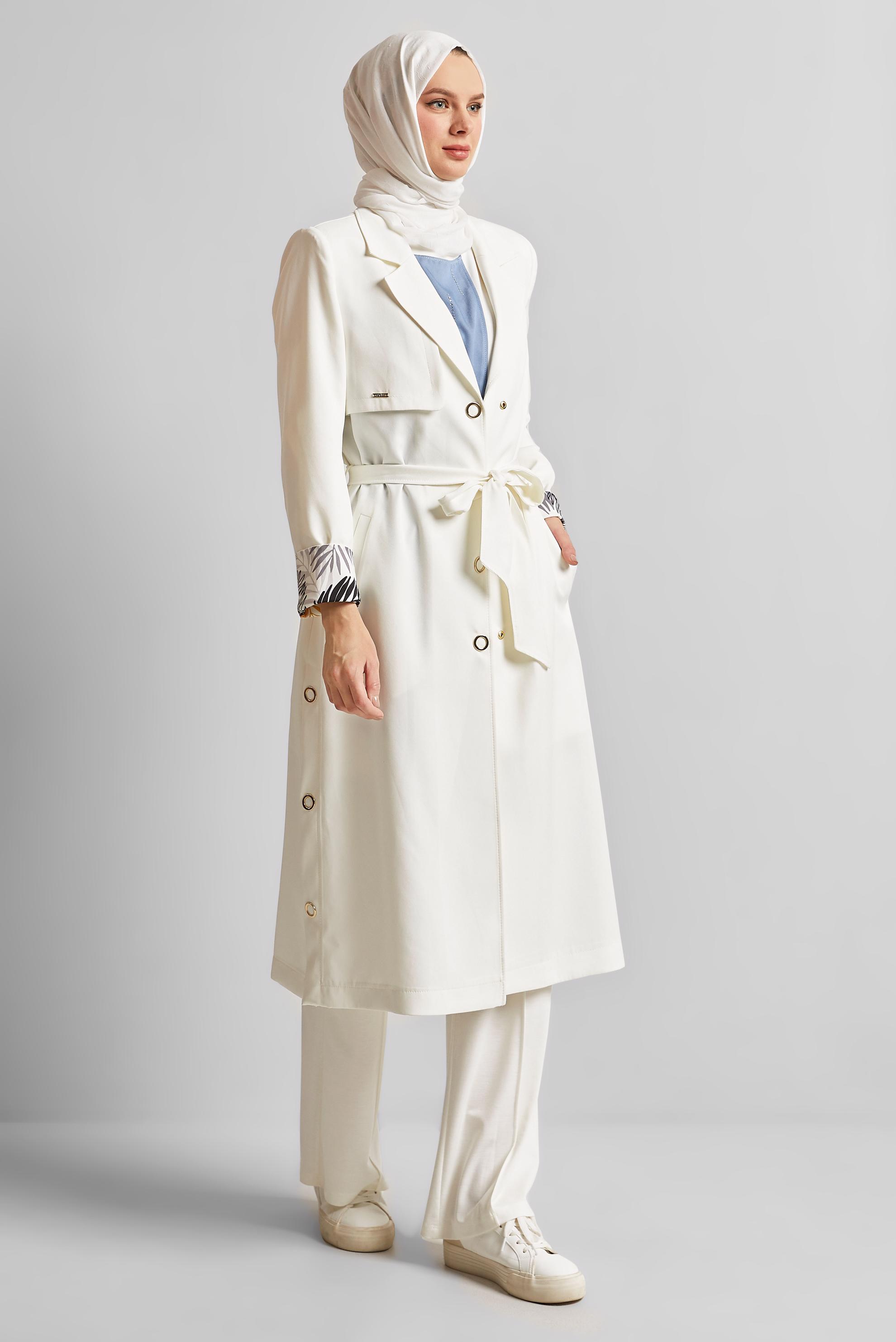 Tesettür giyim BEYAZ KUŞAKLI TRENÇKOT 10965