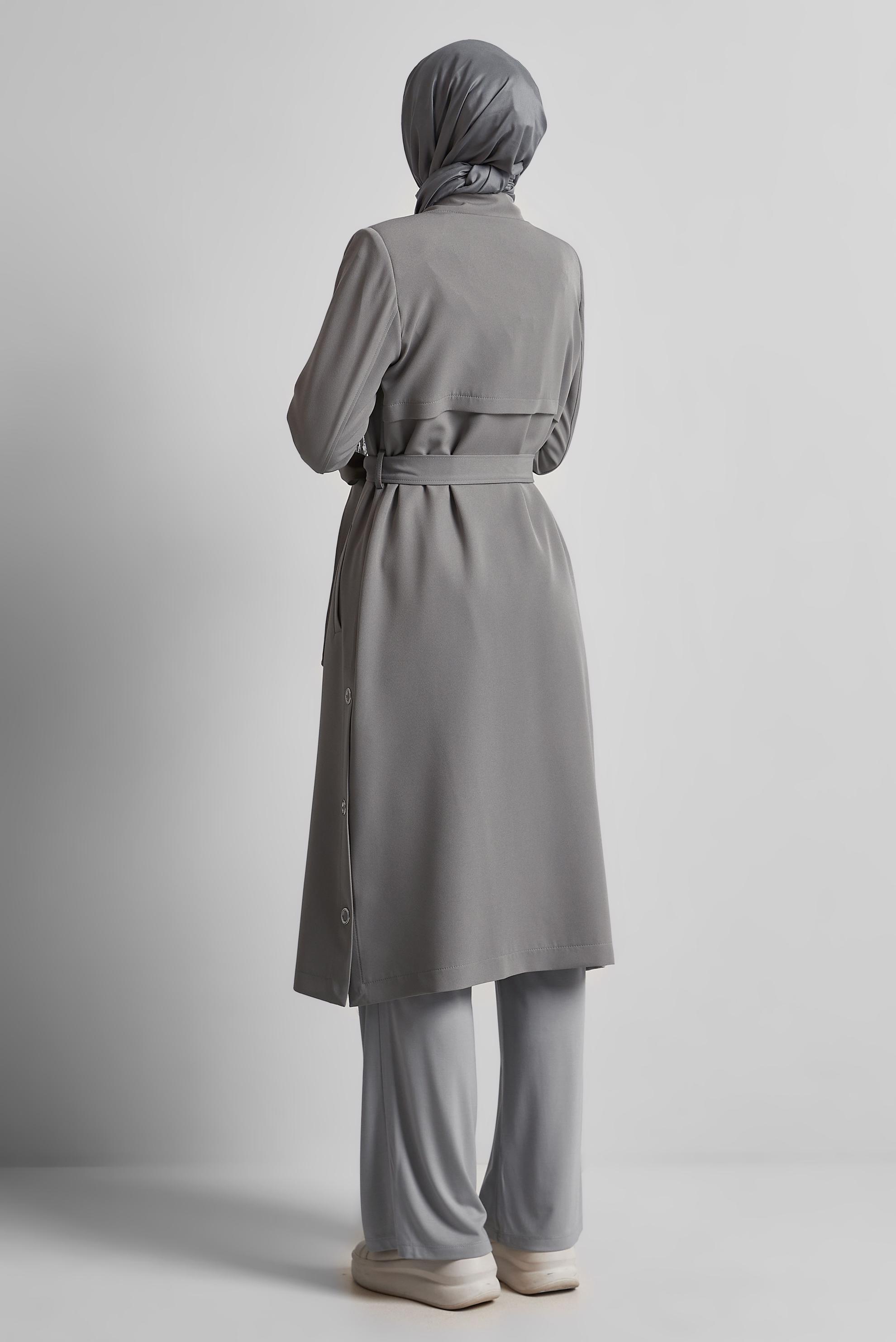 Tesettür giyim GRİ KUŞAKLI TRENÇKOT 10965