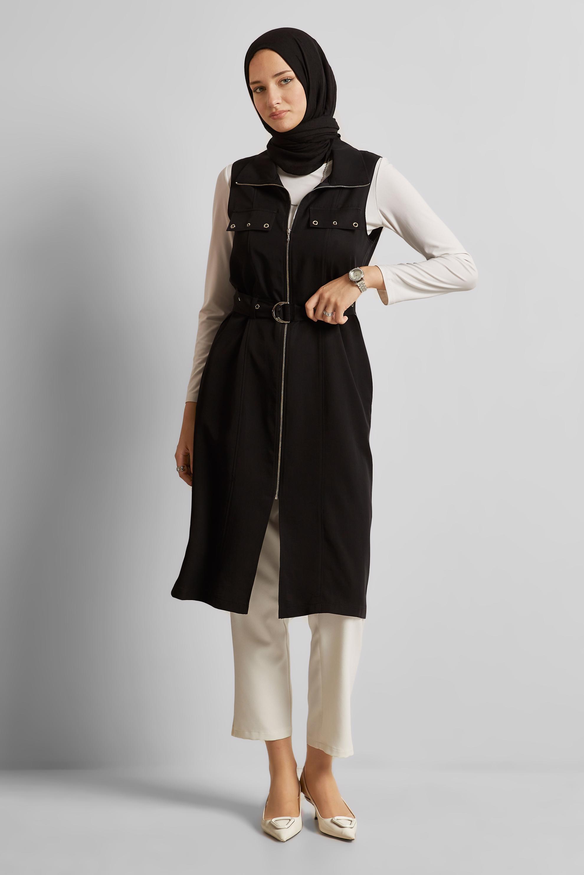 Hijab-Kleidung SCHWARZ LYOCELL-WESTE MIT GÜRTEL 45645