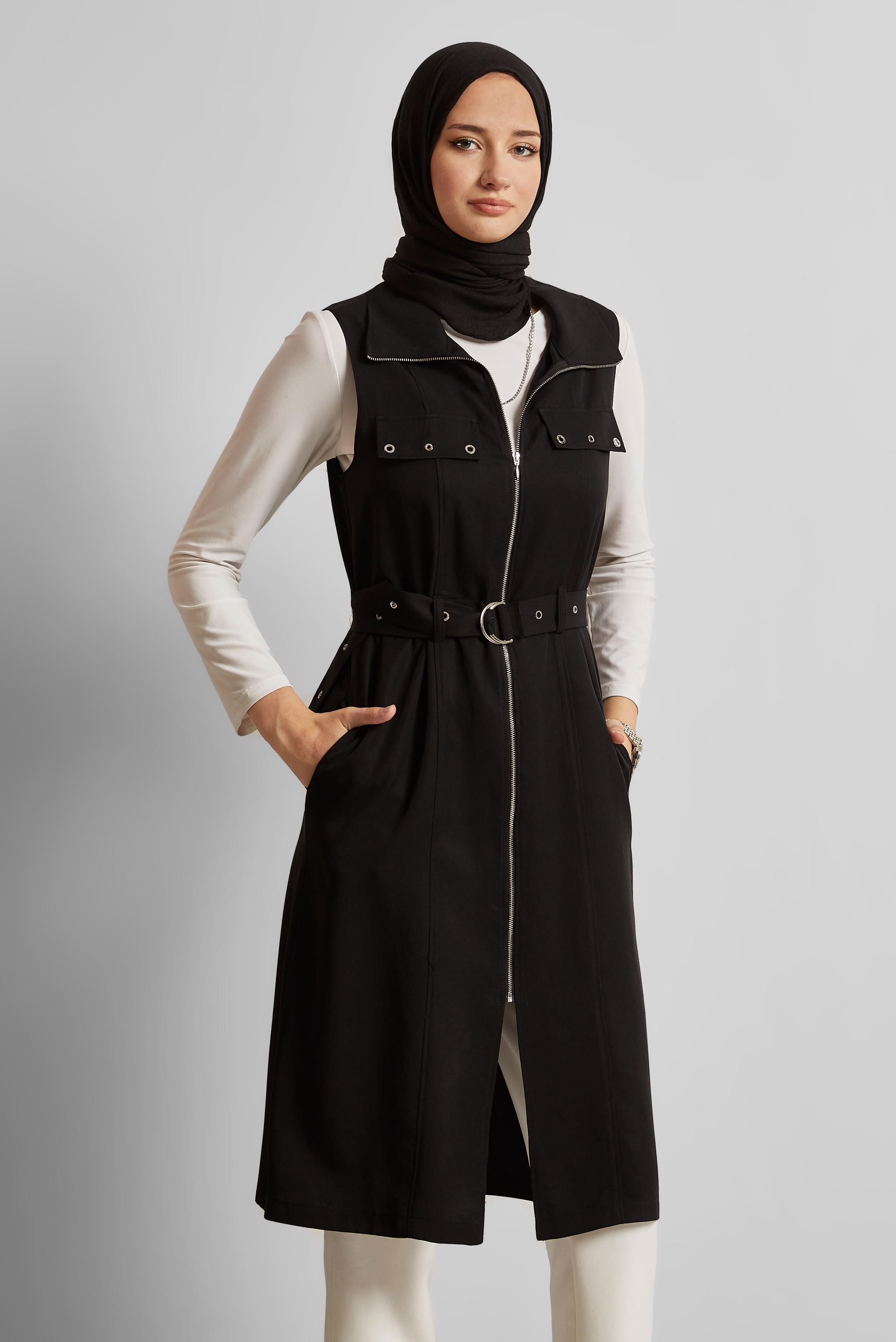Hijab-Kleidung SCHWARZ LYOCELL-WESTE MIT GÜRTEL 45645