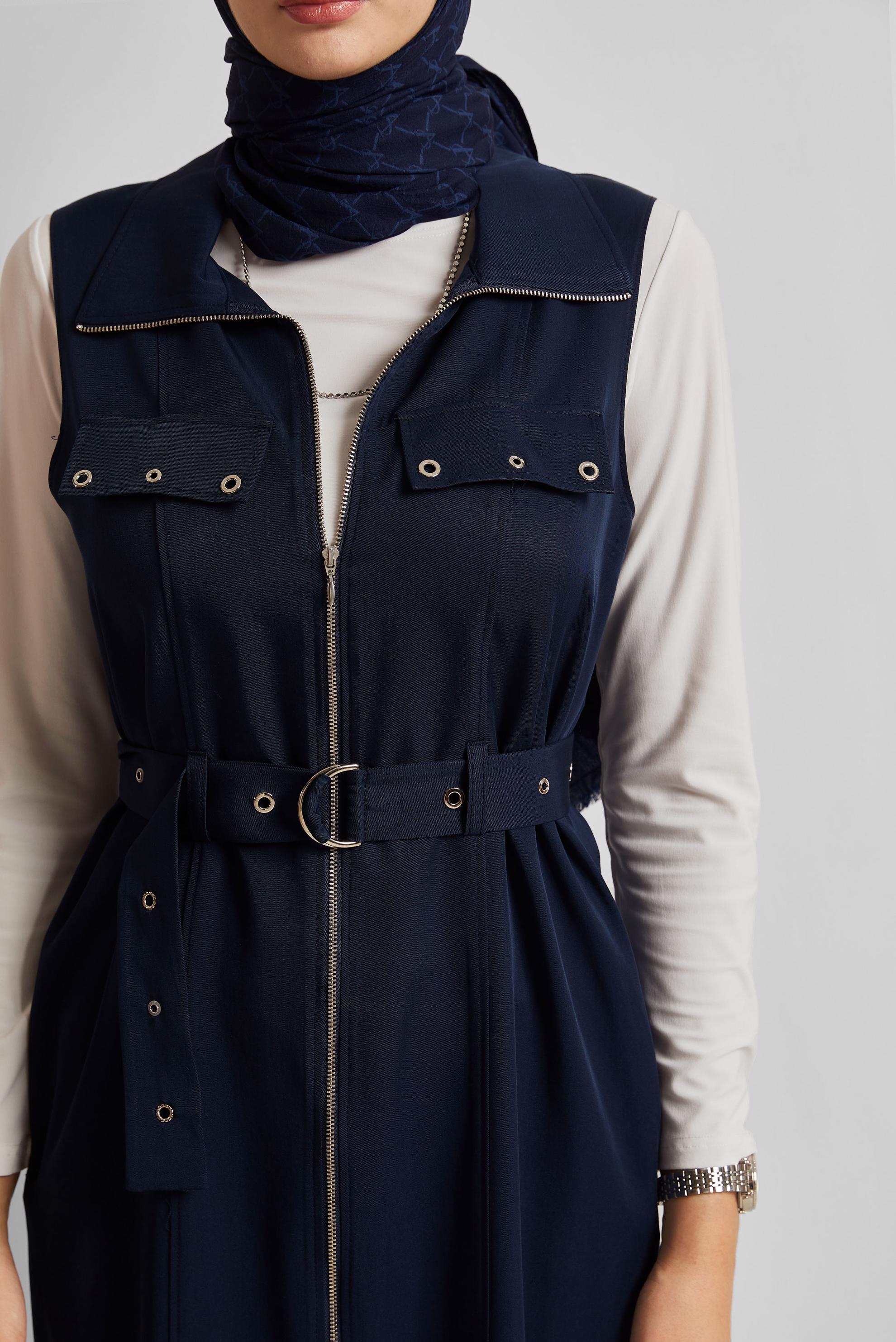 Hijab-Kleidung NAVY BLAU LYOCELL-WESTE MIT GÜRTEL 45645