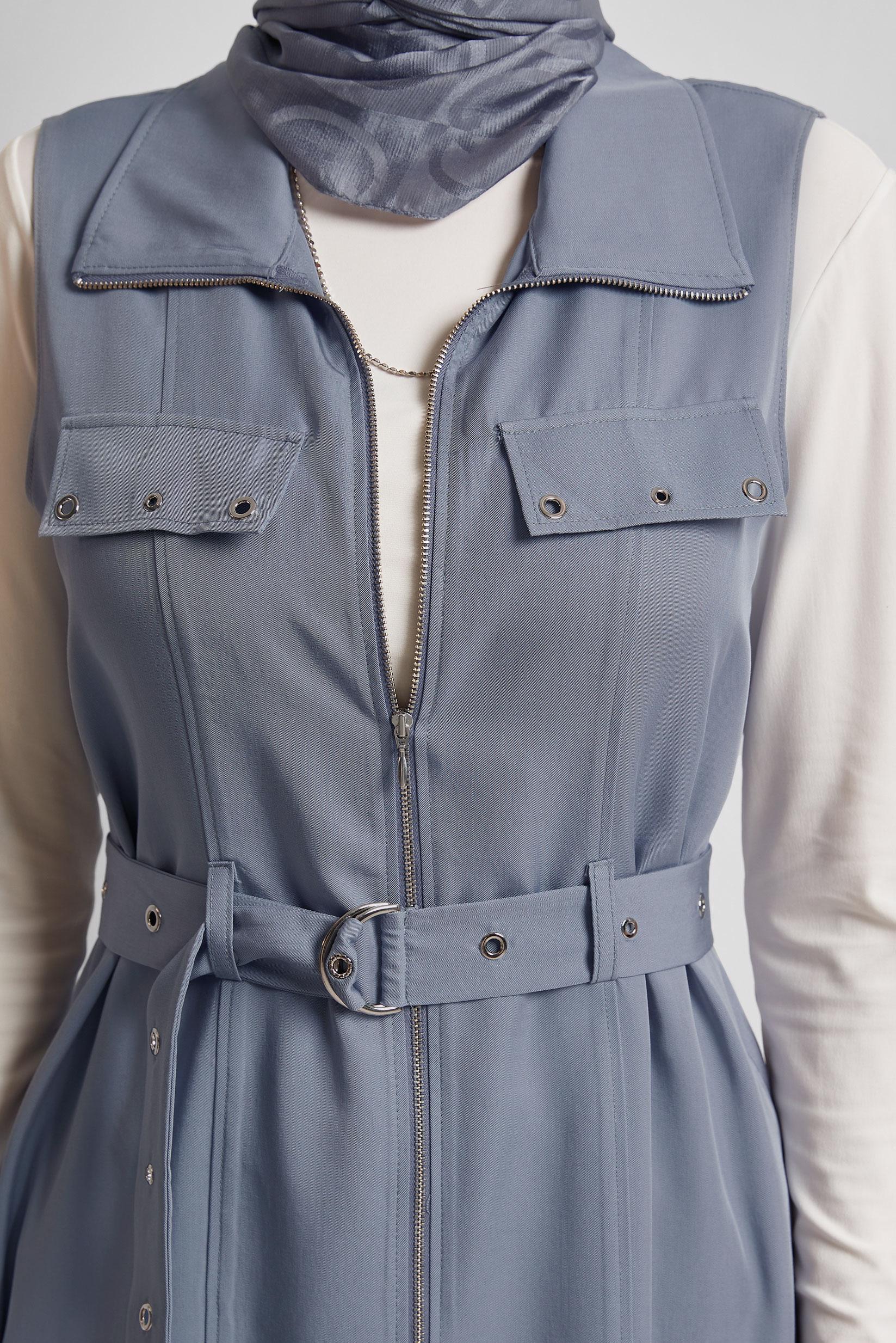 Hijab-Kleidung BLAU LYOCELL-WESTE MIT GÜRTEL 45645