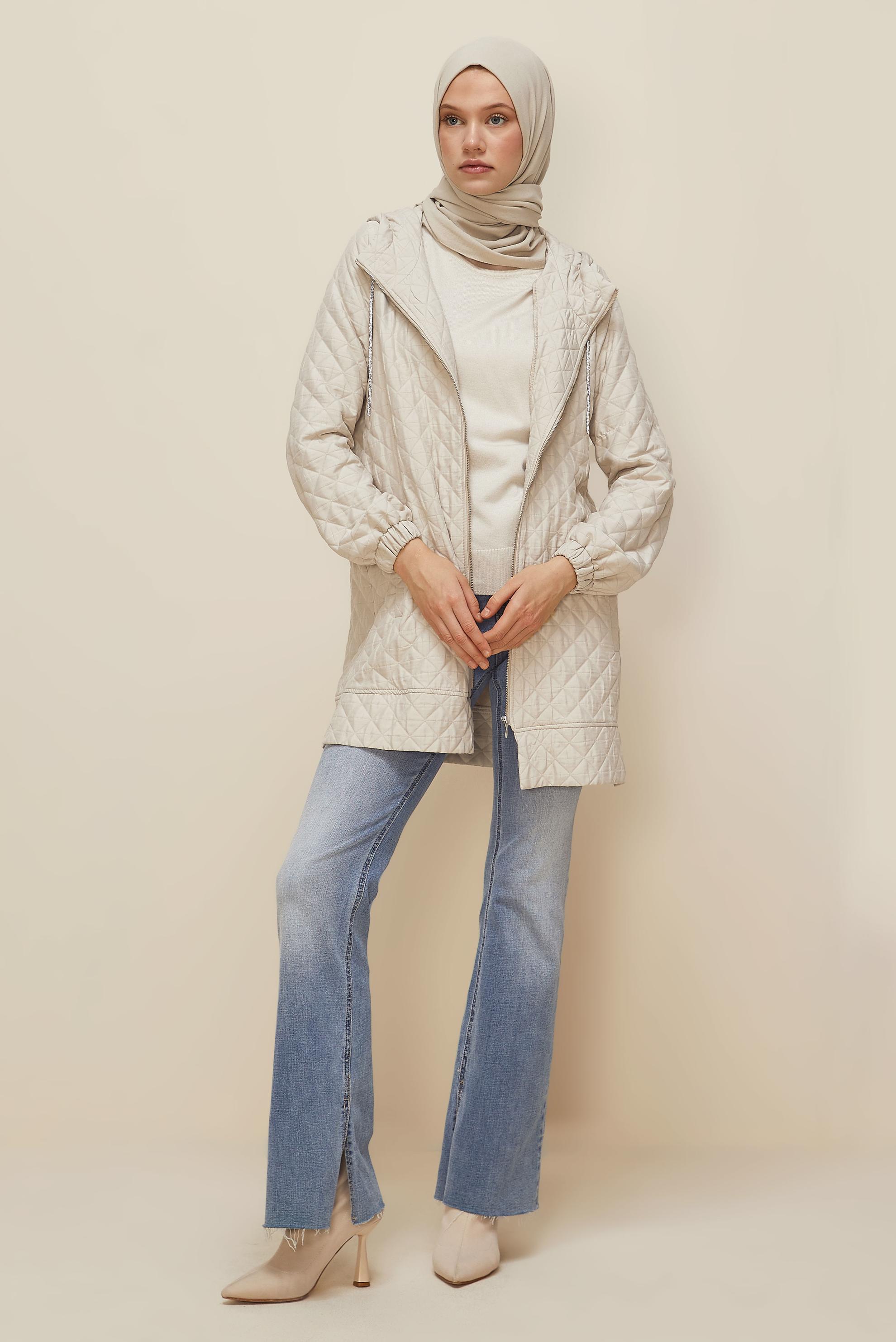 Hijab clothing BEIGE QUILTED JACKET 45290