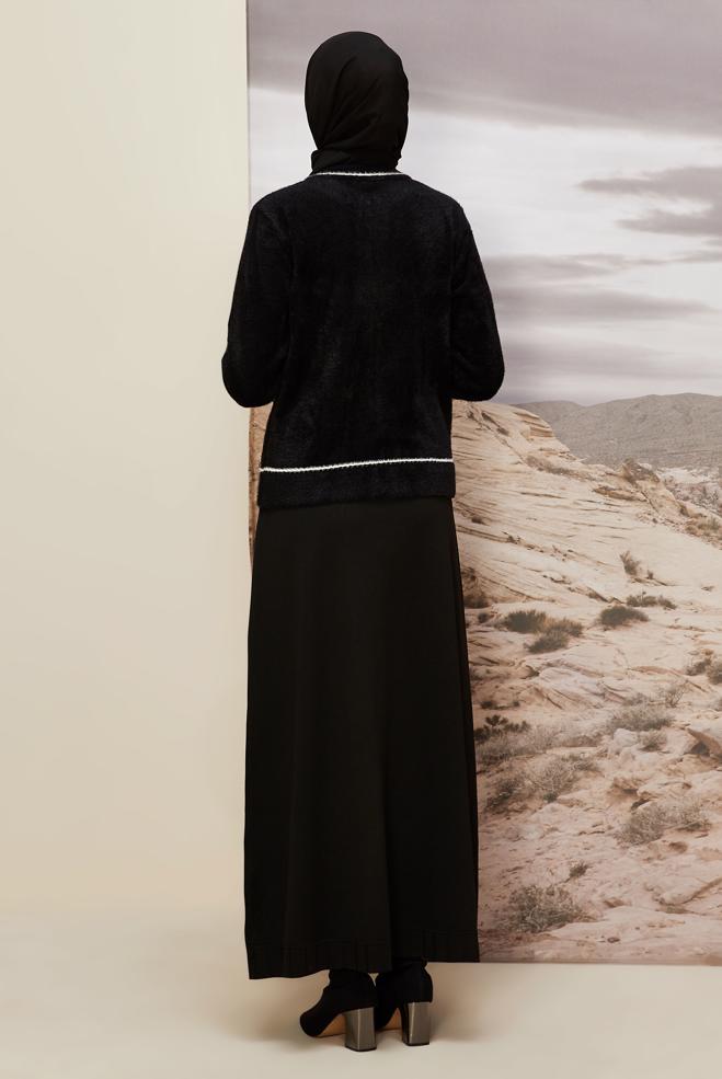 Tesettür giyim SİYAH DÜĞME DETAYLI TRİKO CEKET 45932 - ALVİNA