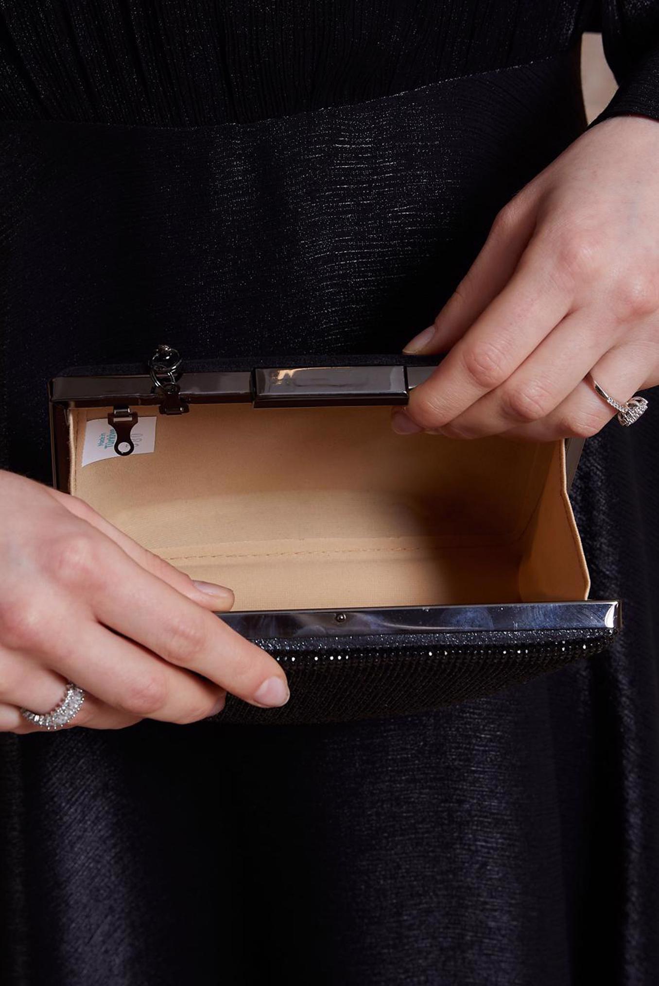 Tesettür giyim SİYAH ALVİNA TAŞLI ÇANTA 0380