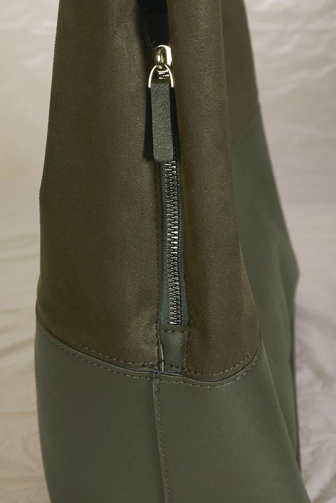 Tesettür giyim HAKİ ALVİNA SÜET DETAYLI KOL ÇANTASI 1972 - ALVİNA