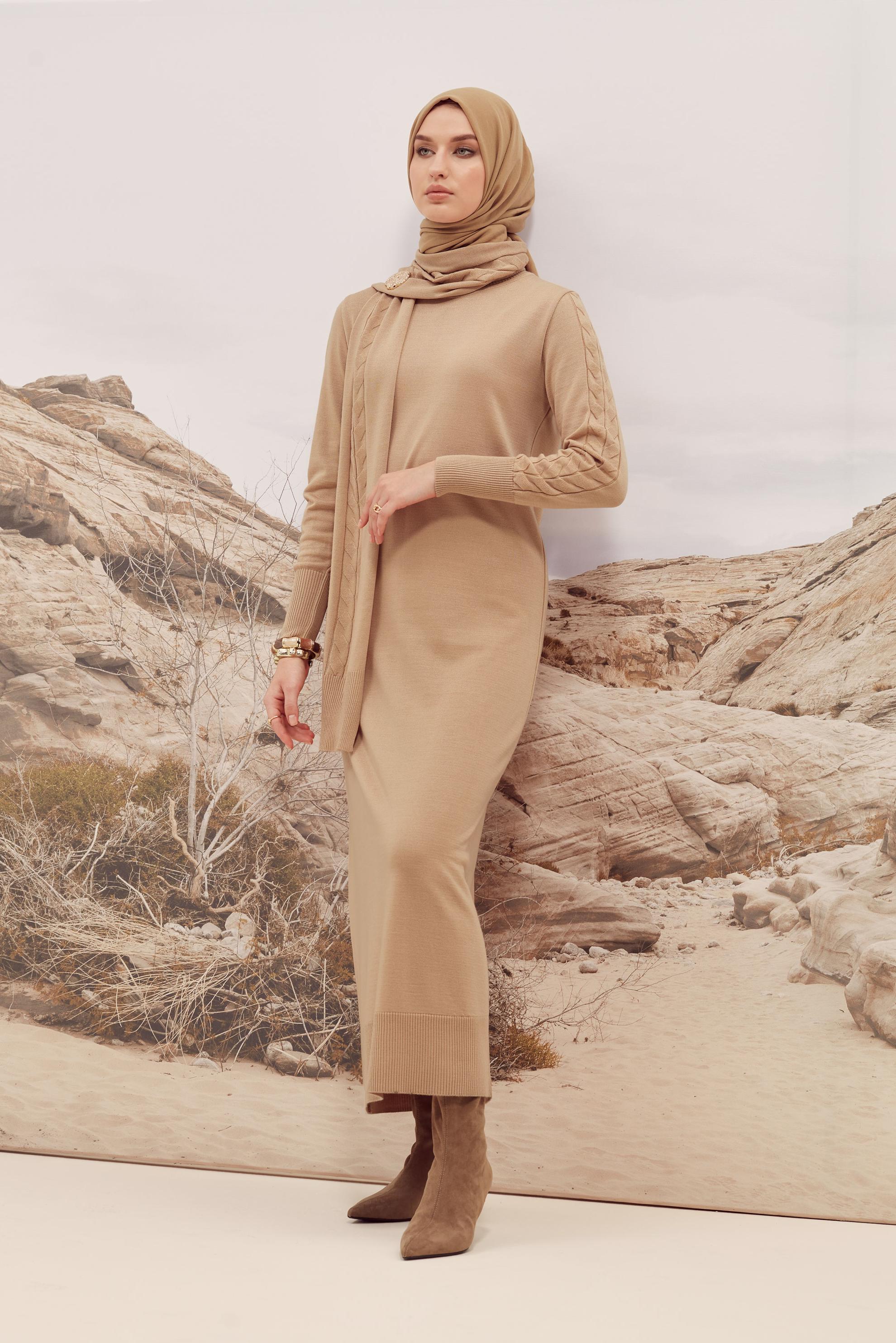 Tesettür giyim BEJ TRİKO ELBİSE 45821