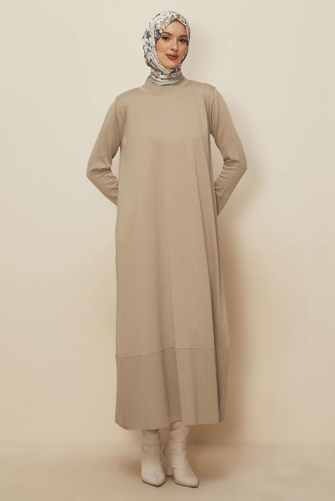 Tesettür giyim BEJ TAŞ BASKILI TRİKO ELBİSE 45889 - ALVİNA
