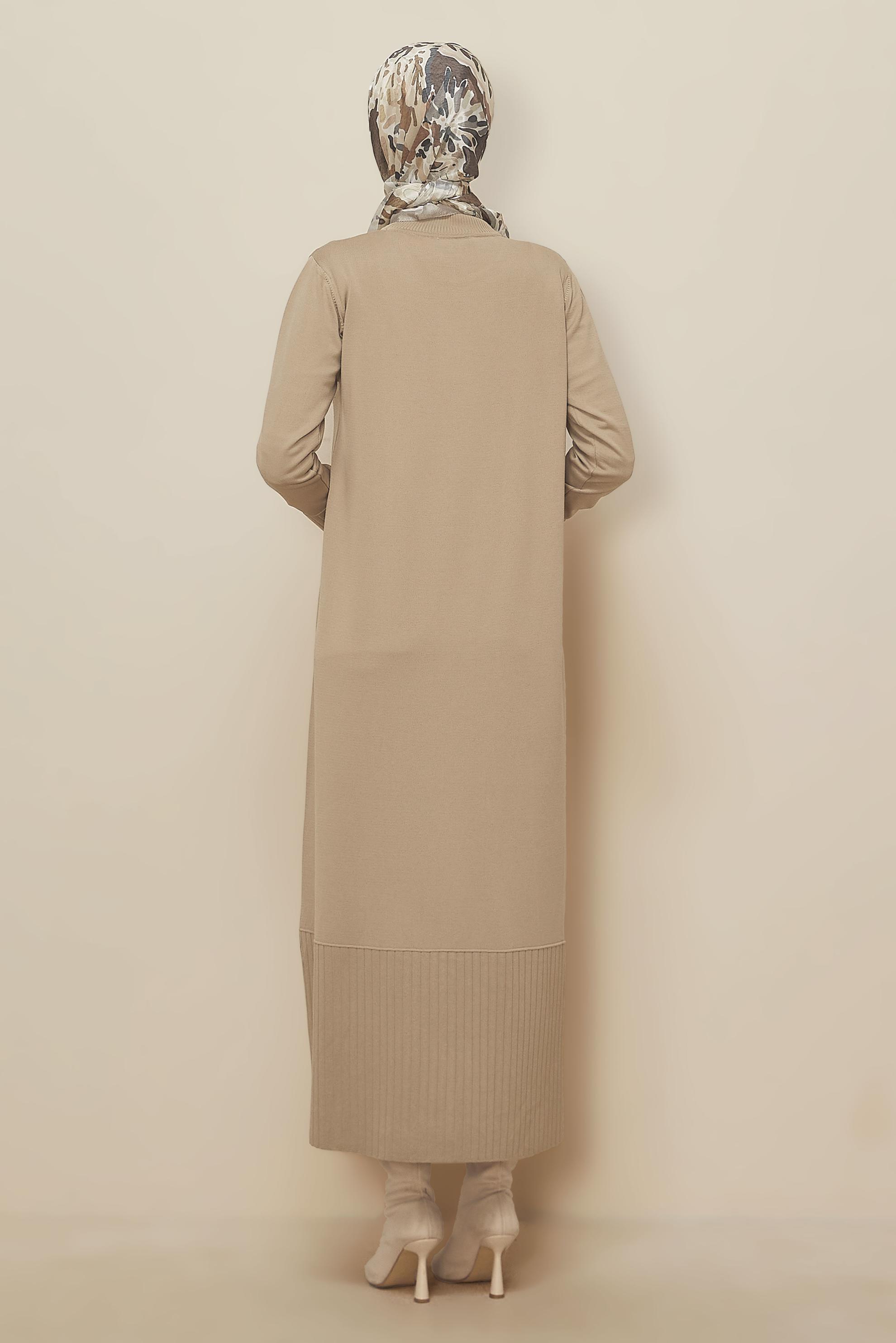 Tesettür giyim BEJ TAŞ BASKILI TRİKO ELBİSE 45889