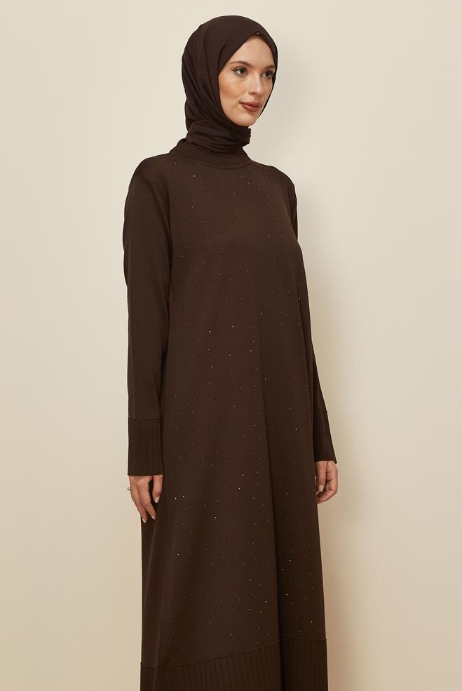 Tesettür giyim KAHVE TAŞ BASKILI TRİKO ELBİSE 45889 - ALVİNA
