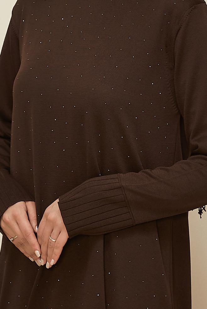 Tesettür giyim KAHVE TAŞ BASKILI TRİKO ELBİSE 45889 - ALVİNA