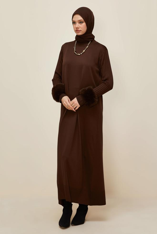 Hijab clothing BROWN FAUX-FUR DETAILED KNITWEAR DRESS 45890 - ALVİNA