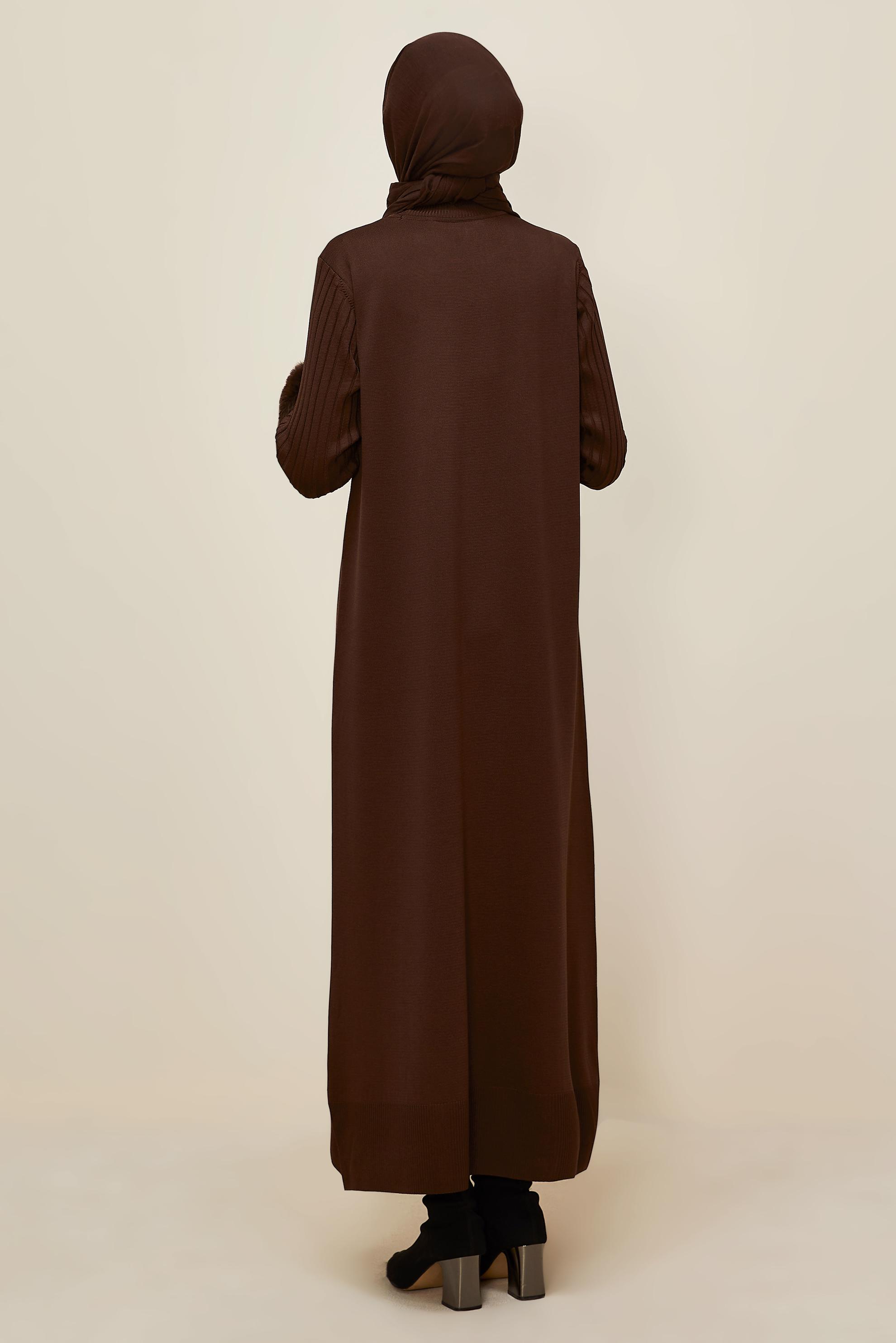 Hijab clothing BROWN FAUX-FUR DETAILED KNITWEAR DRESS 45890