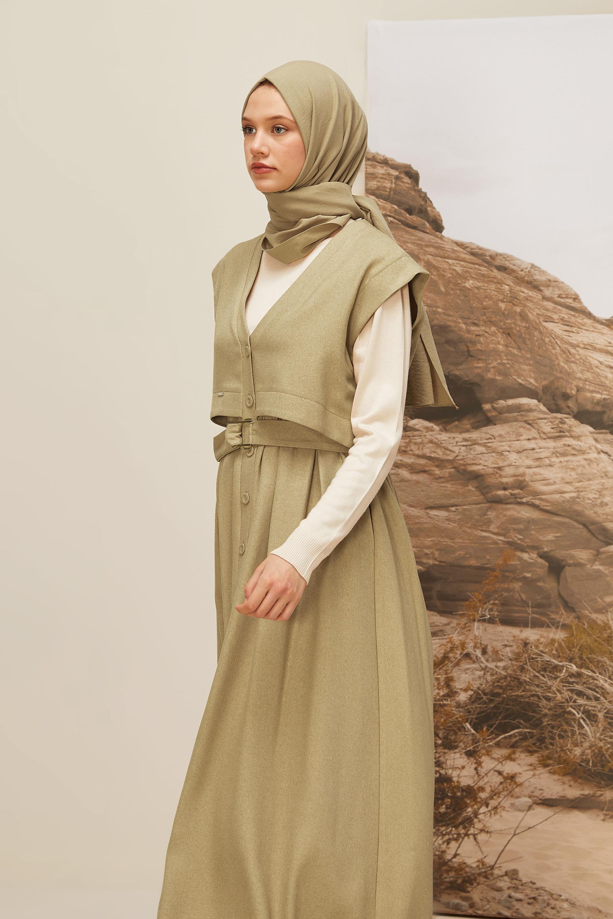 Tesettür giyim BEJ KEMERLİ JİLE ELBİSE 45944