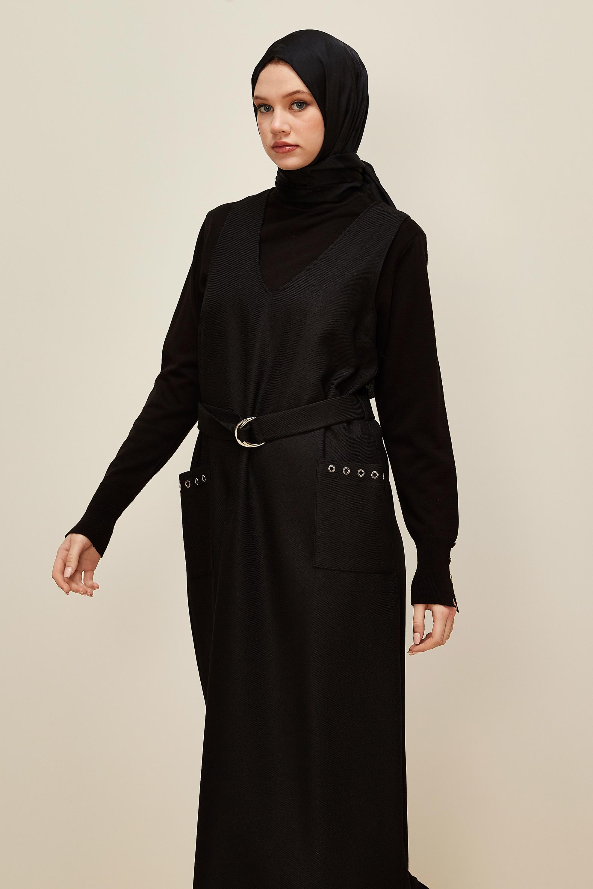 Hijab clothing BLACK BELTED PINAFORE DRESS 45950