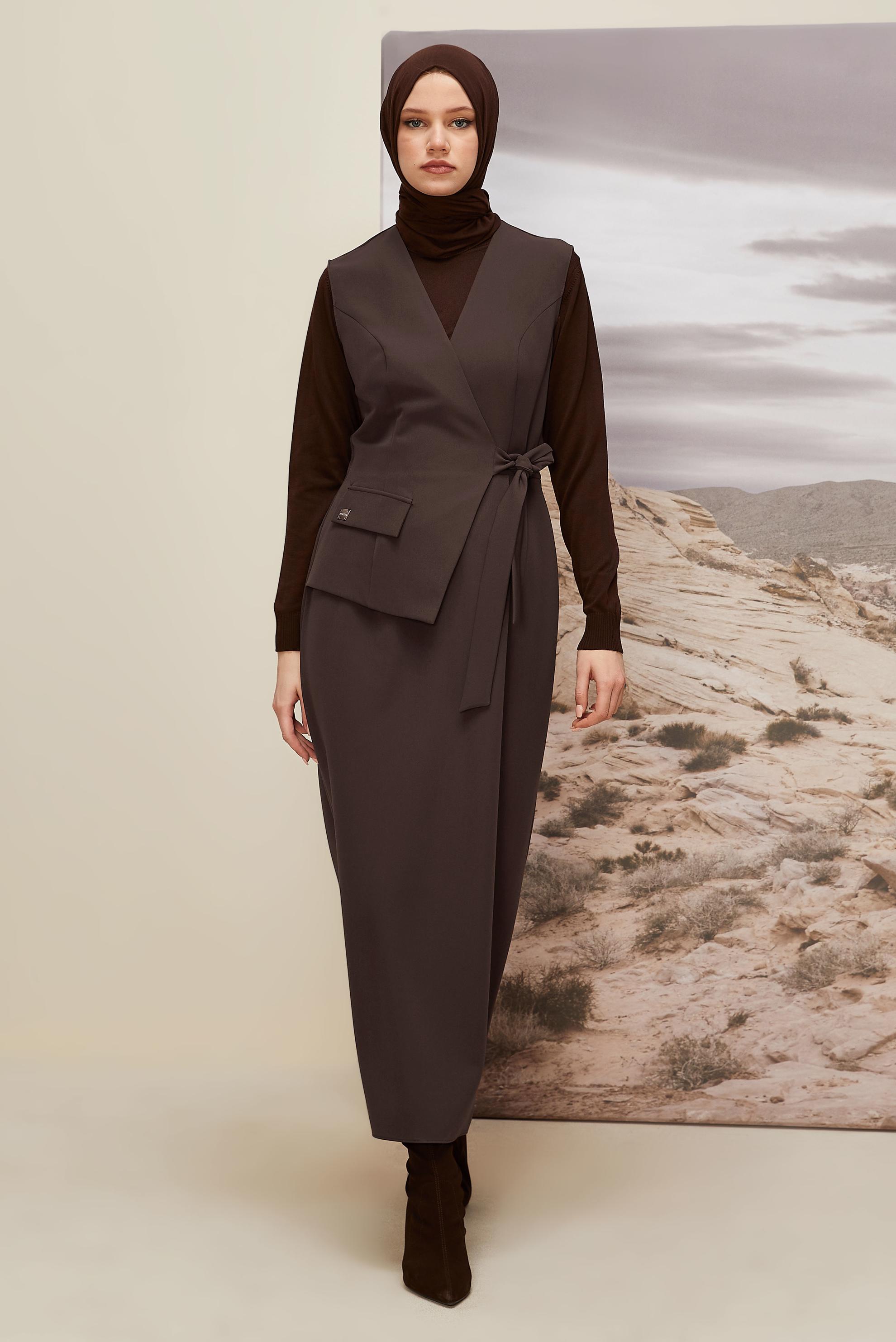 Tesettür giyim KAHVE BAĞLAMA DETAYLI JİLE ELBİSE 45951