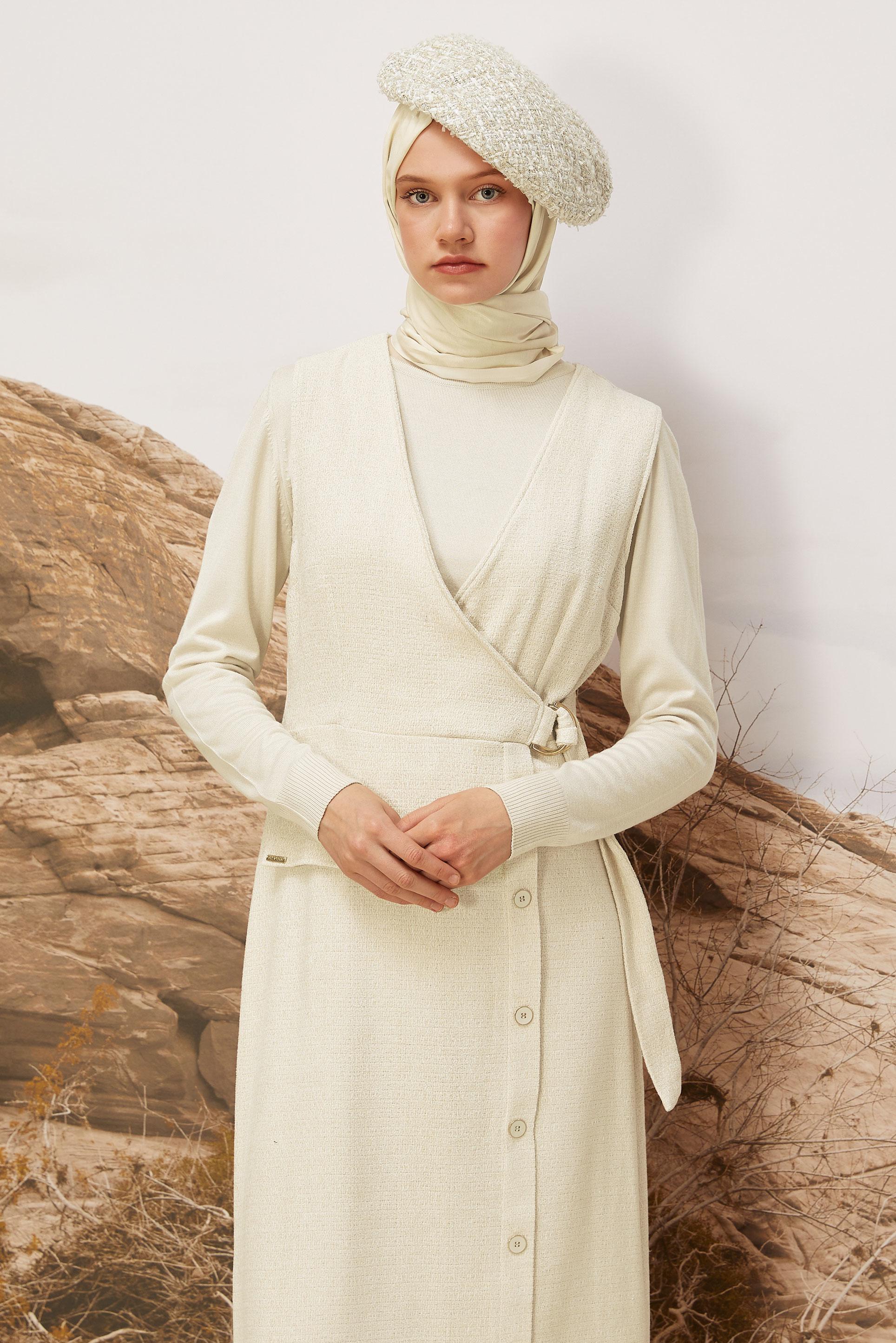 Tesettür giyim EKRU V YAKA JİLE ELBİSE 45969