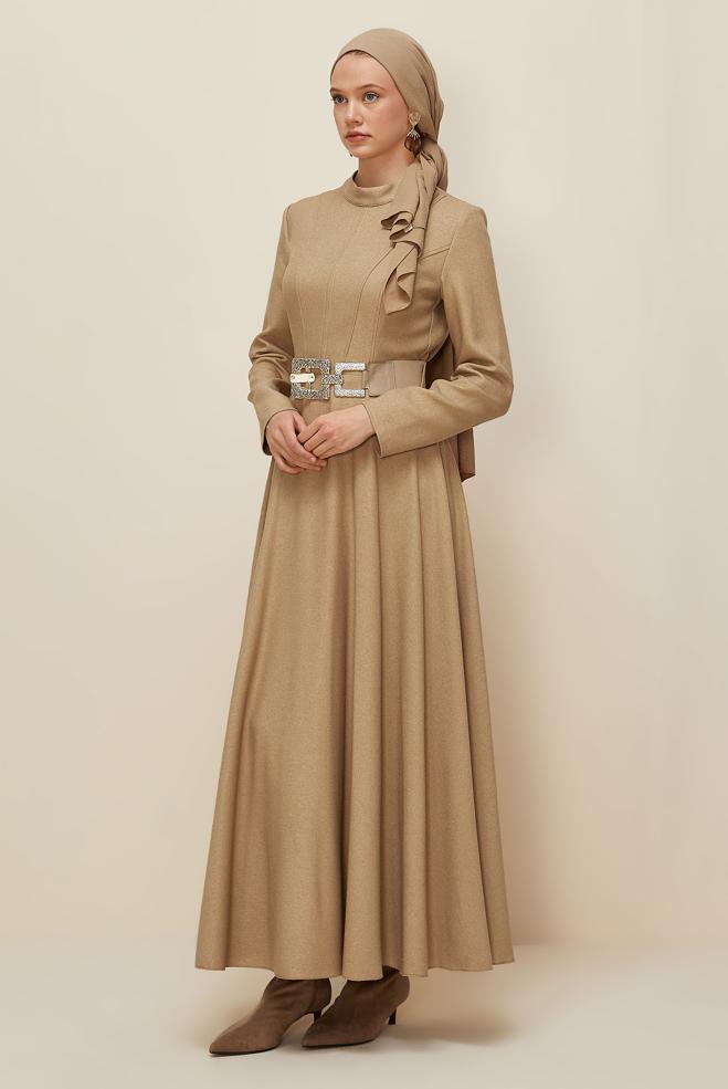 Vêtements hijab BEIGE ROBE À CEINTURE DÉTAILLÉE 45970 - ALVİNA