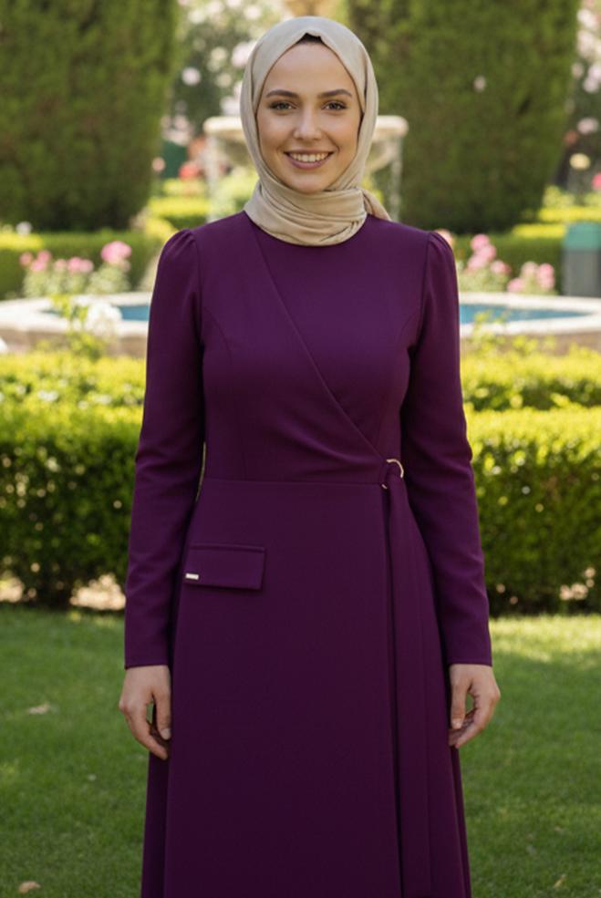 Tesettür giyim MOR BİSİKLET YAKA KEMERLİ ELBİSE 46016 - ALVİNA
