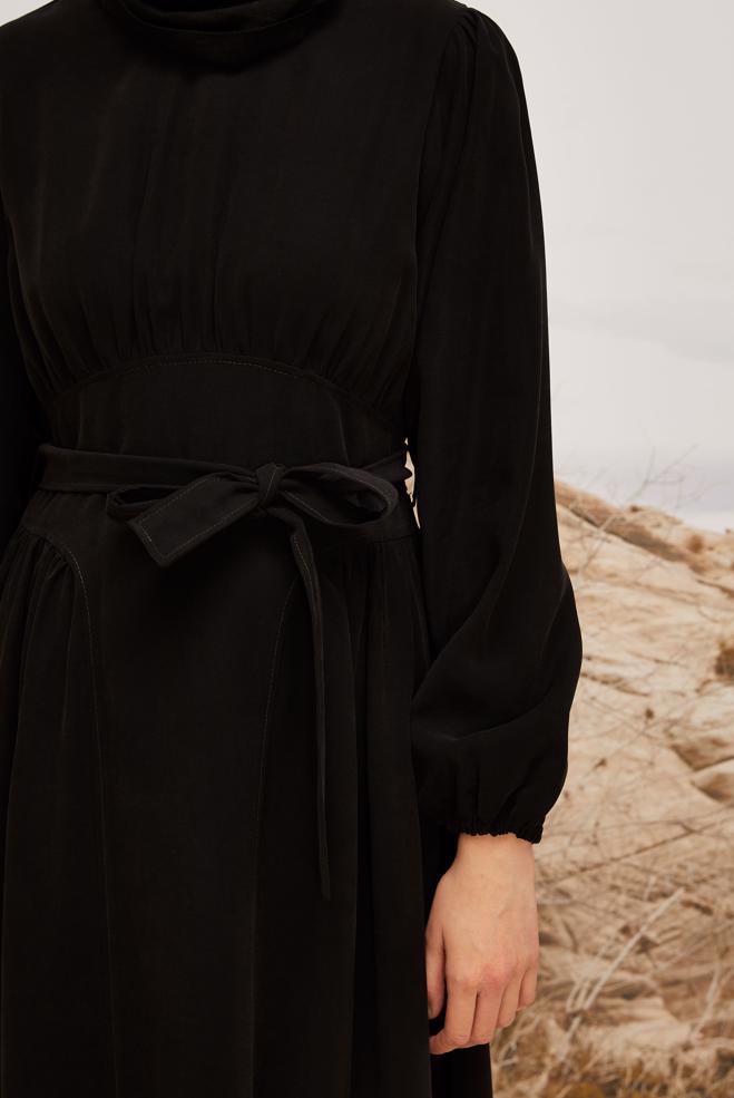 Vêtements hijab NOIR ROBE CEINTURÉE 46047 - ALVİNA
