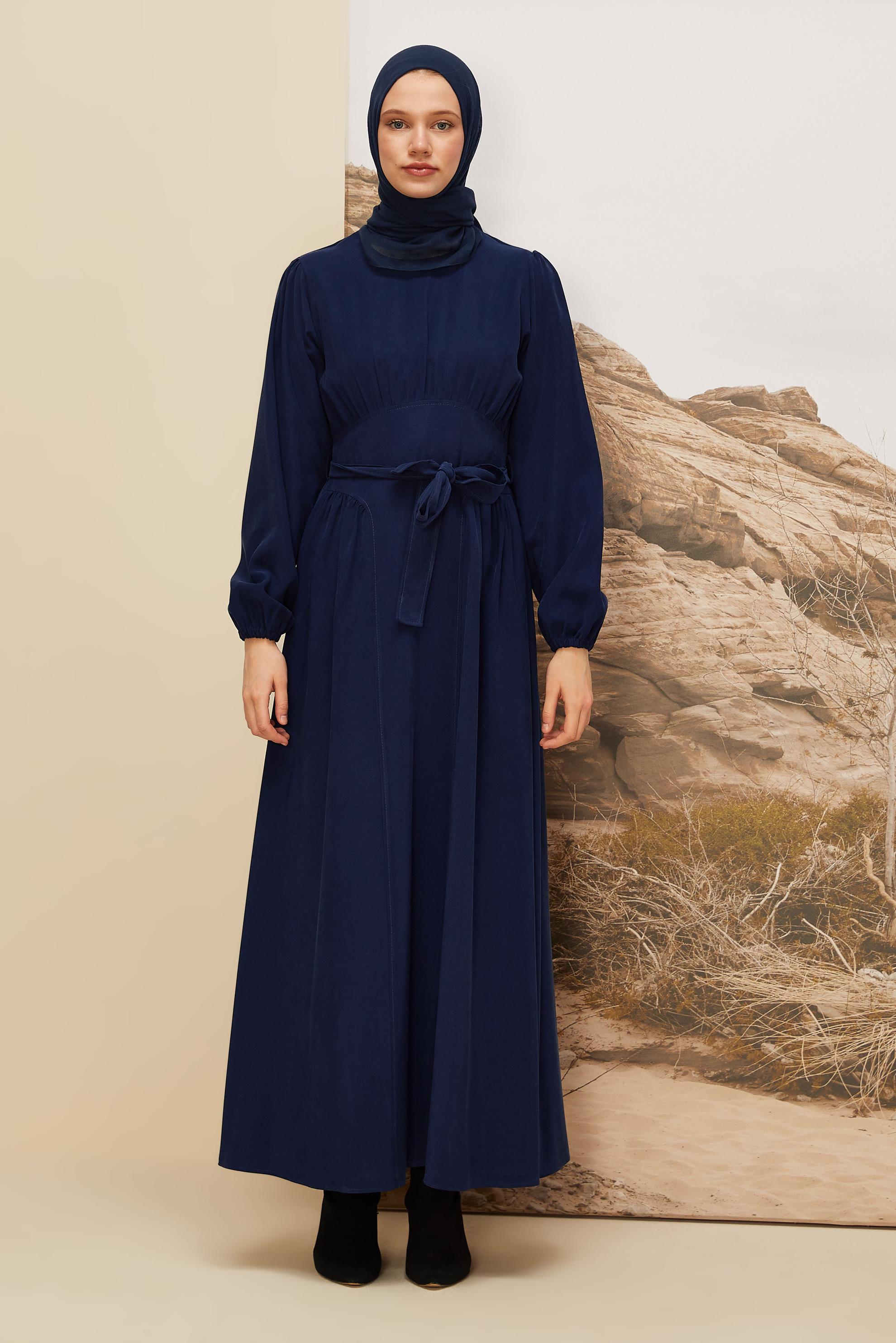 Tesettür giyim LACİVERT KUŞAKLI ELBİSE 46047