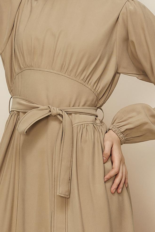 Tesettür giyim TABA KUŞAKLI ELBİSE 46047 - ALVİNA