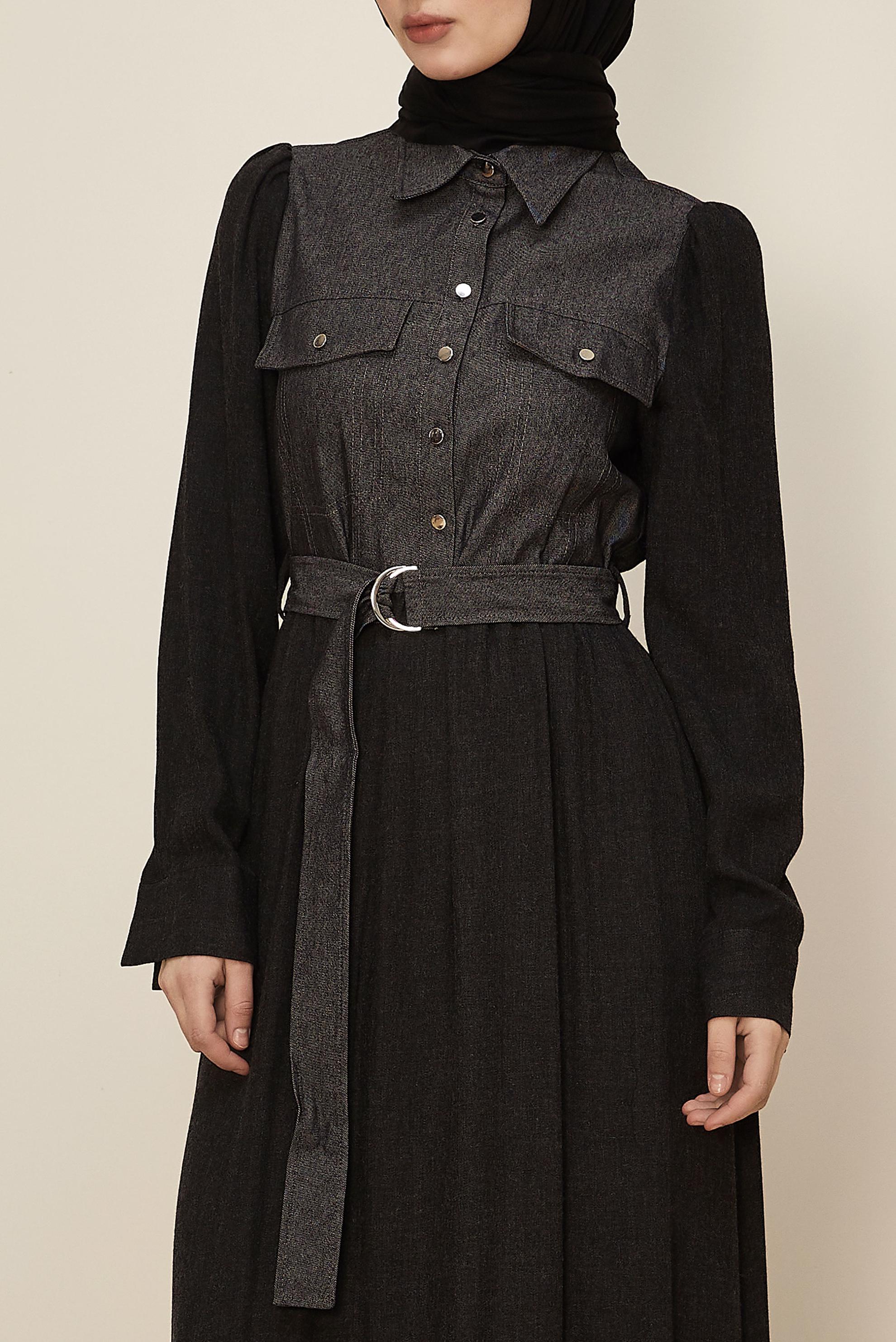 Tesettür giyim SİYAH KEMERLİ KOT DETAYLI ELBİSE 46052