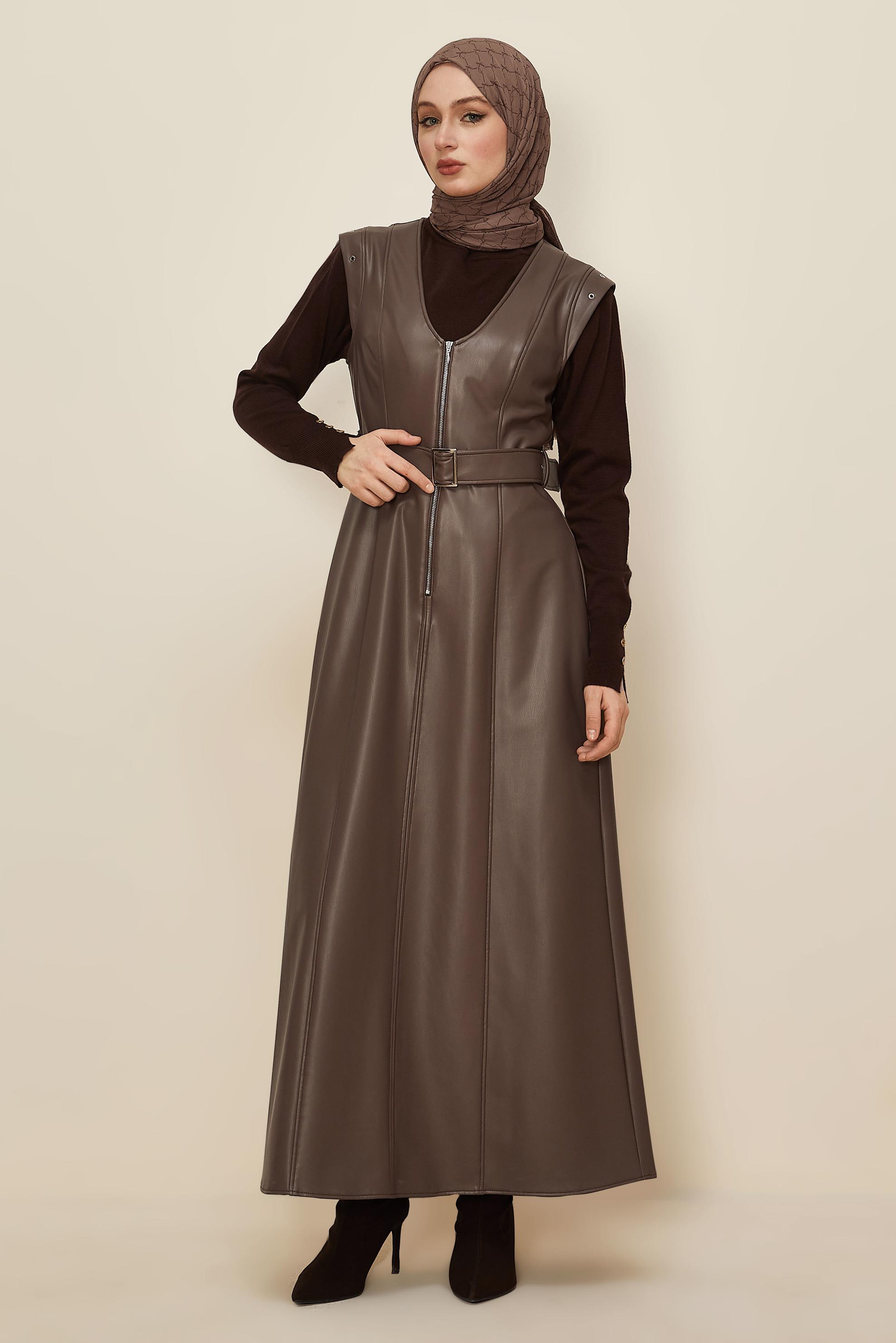 Tesettür giyim KAHVE KEMERLİ SUNİ DERİ JİLE ELBİSE 46083