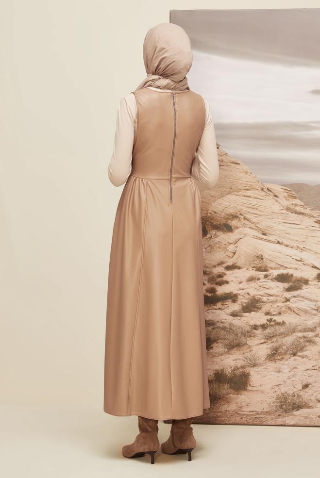 Vêtements hijab BEIGE ROBE CHASUBLE EN SIMILICUIR 46092 - ALVİNA