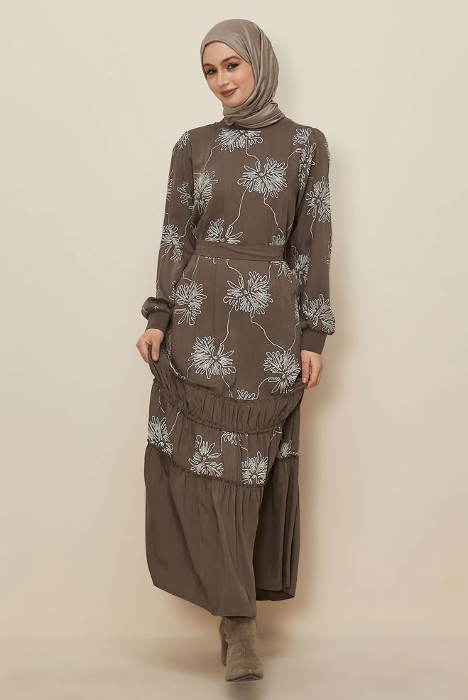Tesettür giyim VİZON DESENLİ KUŞAKLI ELBİSE 46100 - ALVİNA