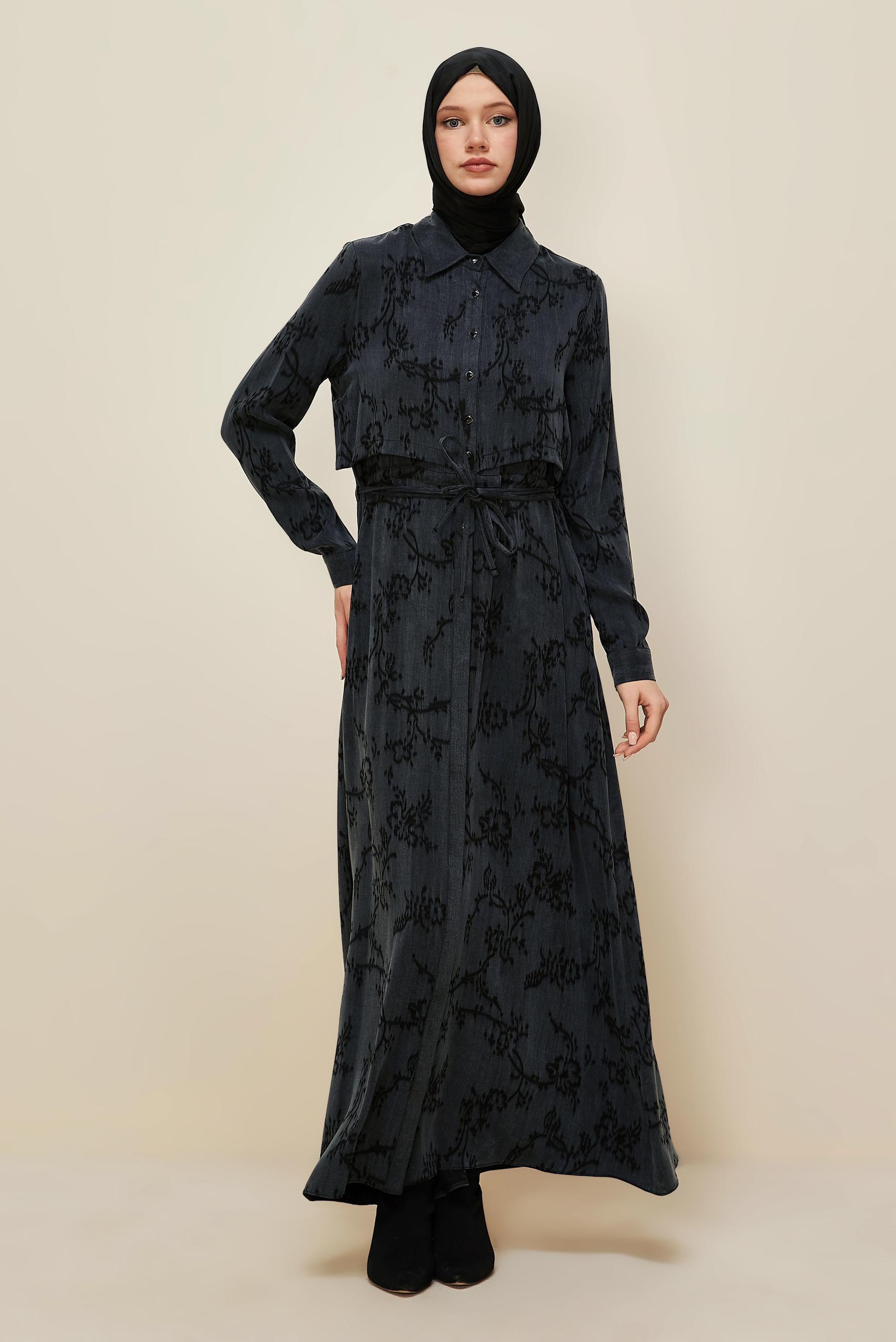 Tesettür giyim SİYAH BELDEN BAĞCIKLI ELBİSE 46121