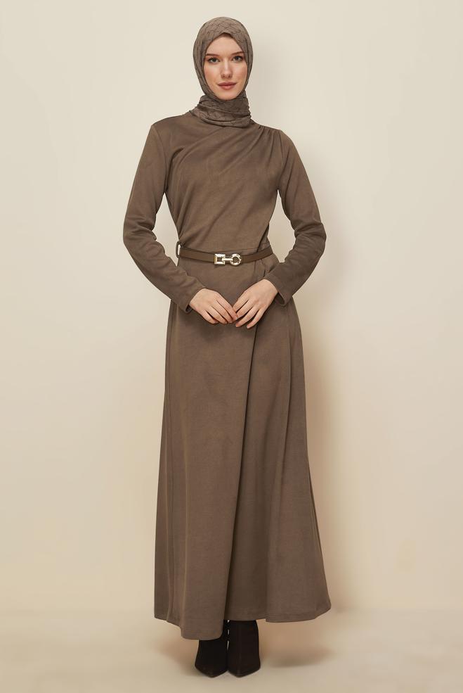 Tesettür giyim VİZON KEMERLİ SÜET ELBİSE 46204 - ALVİNA